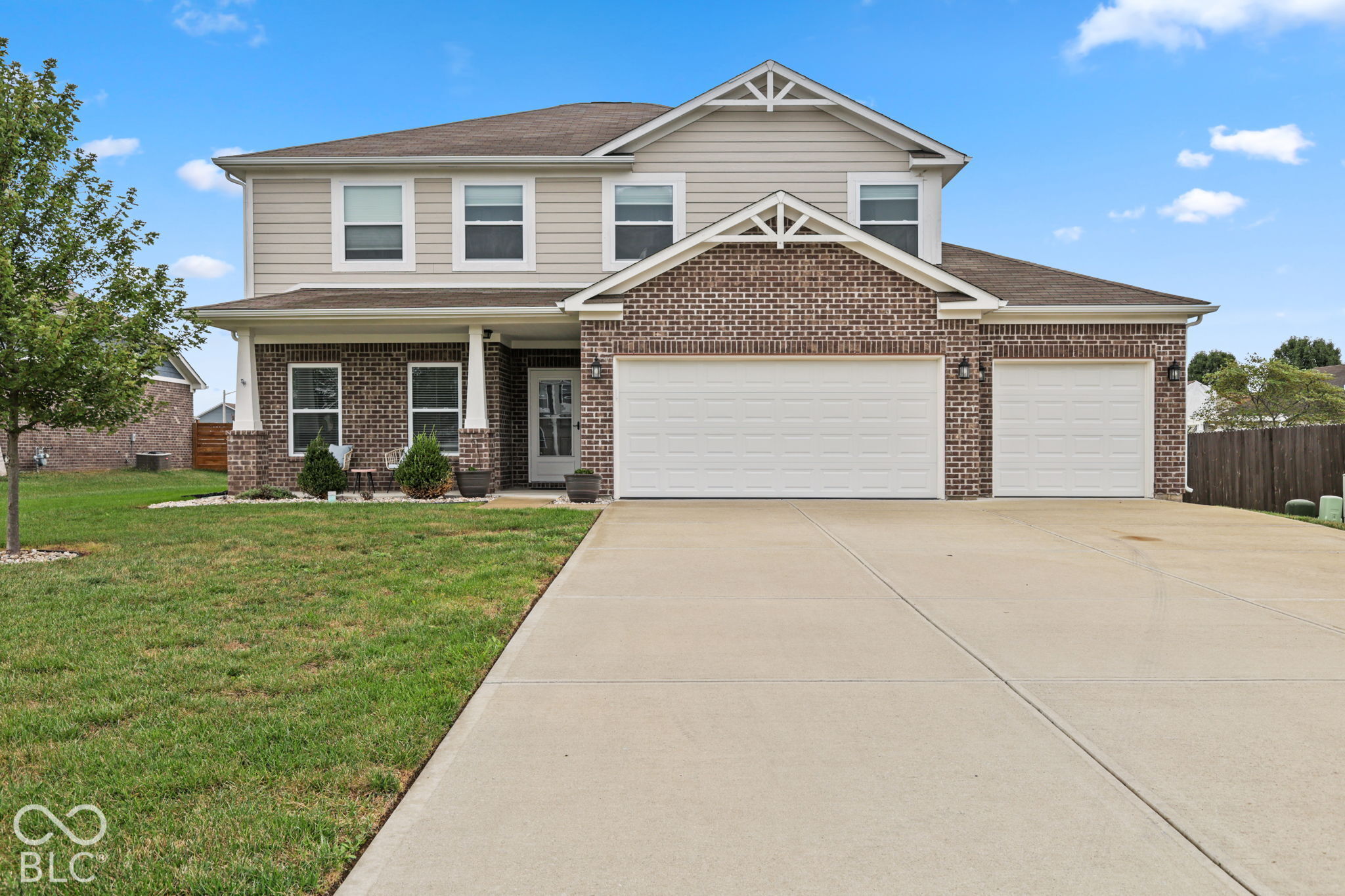 Photo 1 of Single family home for sale at 621 Appaloosa Dr, Bargersville, IN 46106 | MLS# 22126472 | Listing updated on 2026-09-24