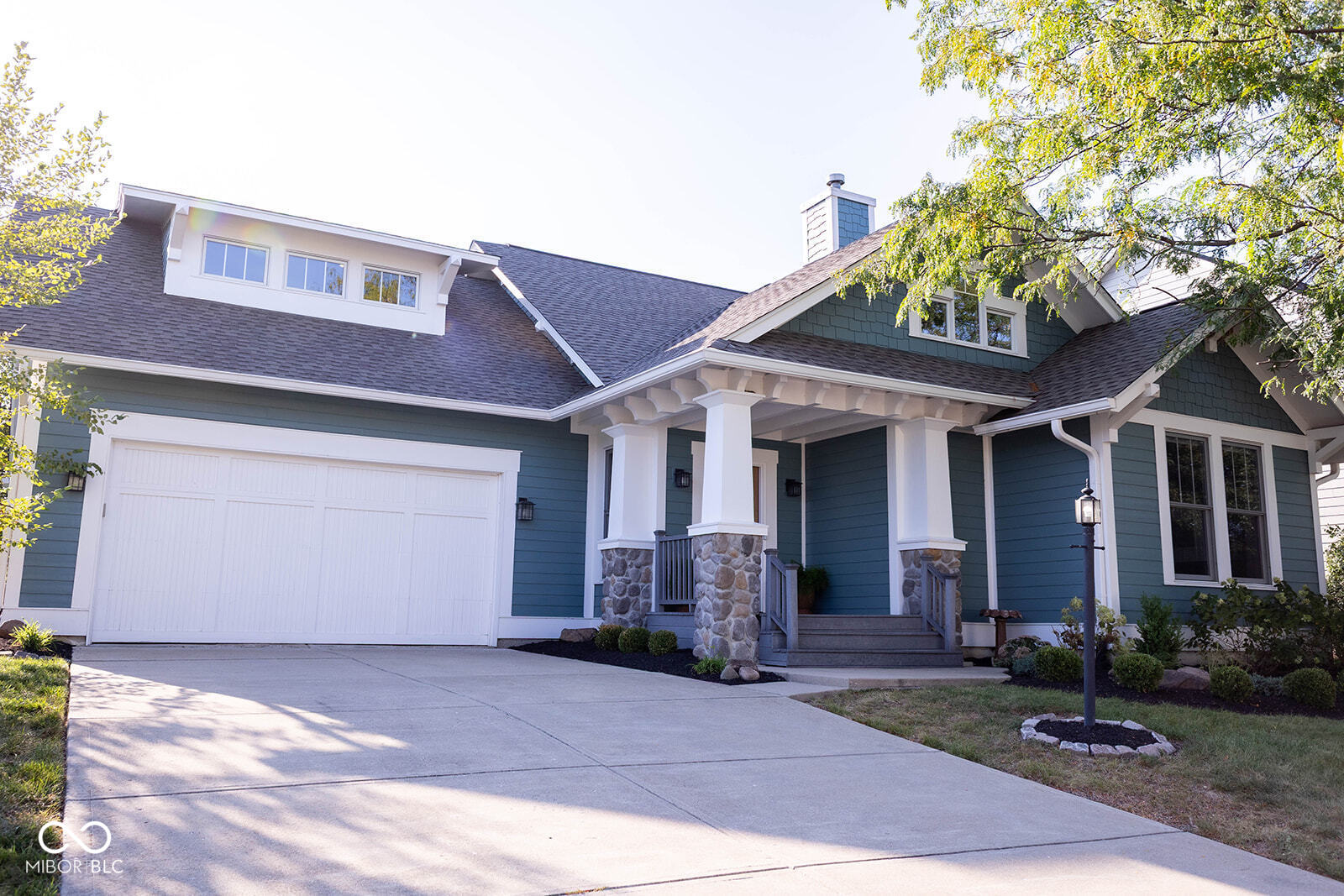 Photo 3 of Sale Pending at 2366 Woodcreek Xing Blvd, Avon, IN 46123 | MLS# 22126564 | Listing updated on 2026-09-21