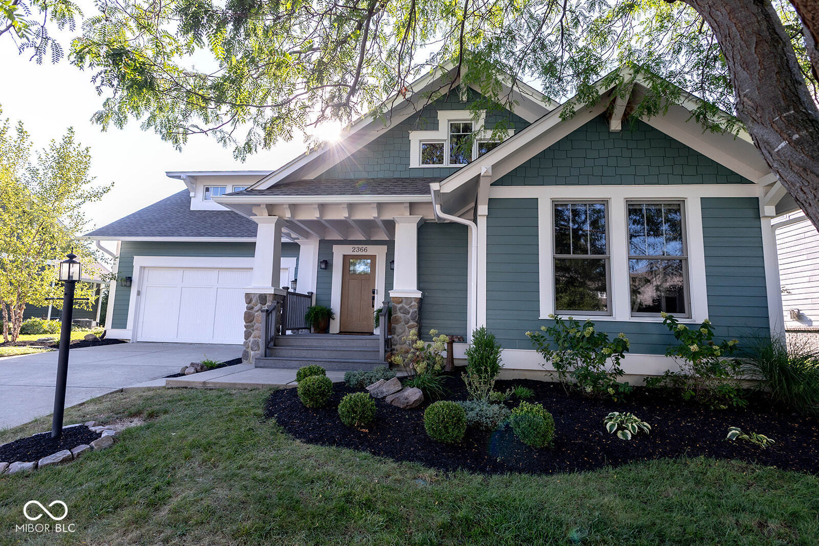 Photo 2 of Sale Pending at 2366 Woodcreek Xing Blvd, Avon, IN 46123 | MLS# 22126564 | Listing updated on 2026-09-21