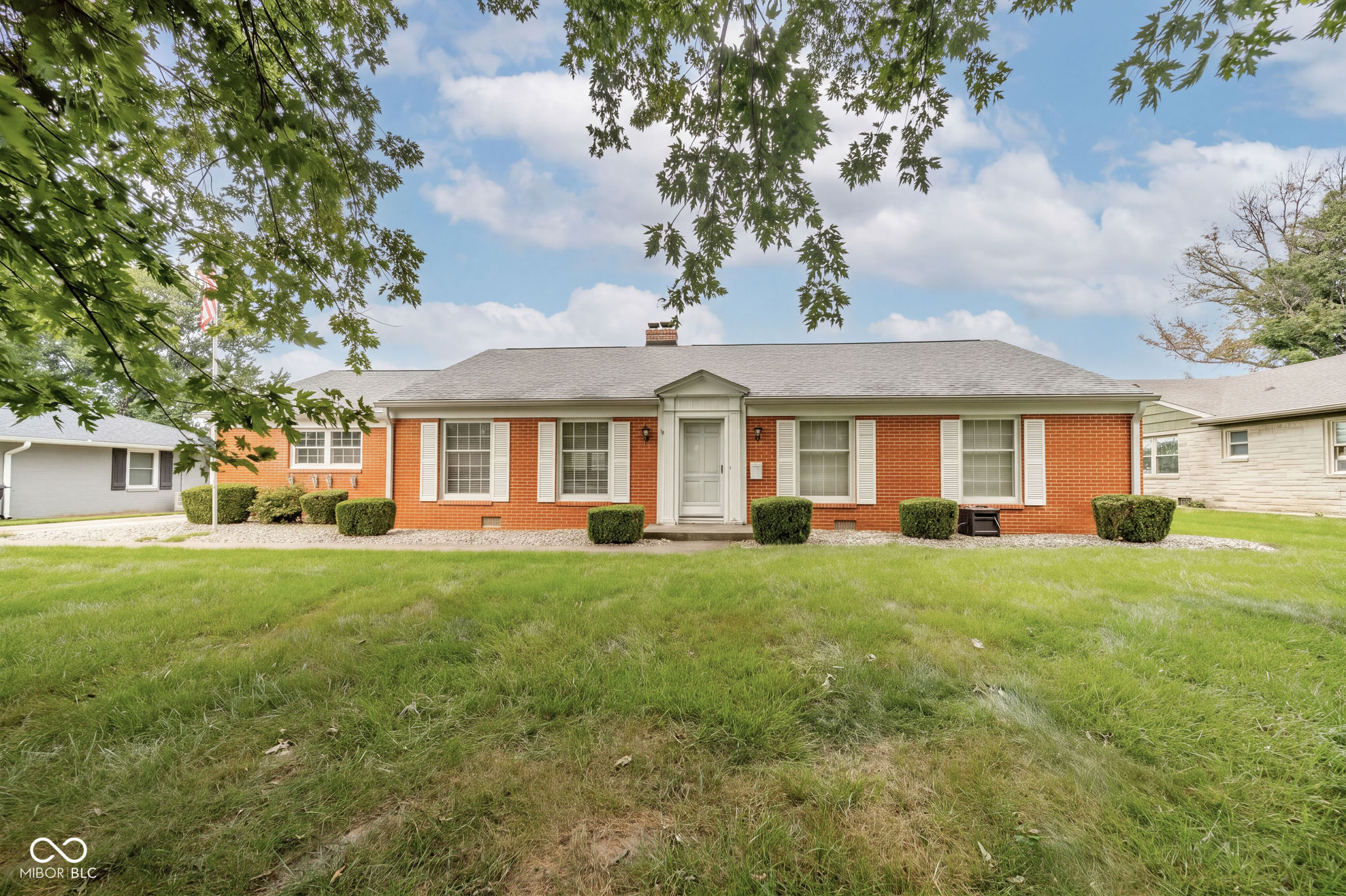 Photo 1 of Single family home for sale at 815 Longfellow Rd, Anderson, IN 46011 | MLS# 22126743 | Listing updated on 2026-09-21