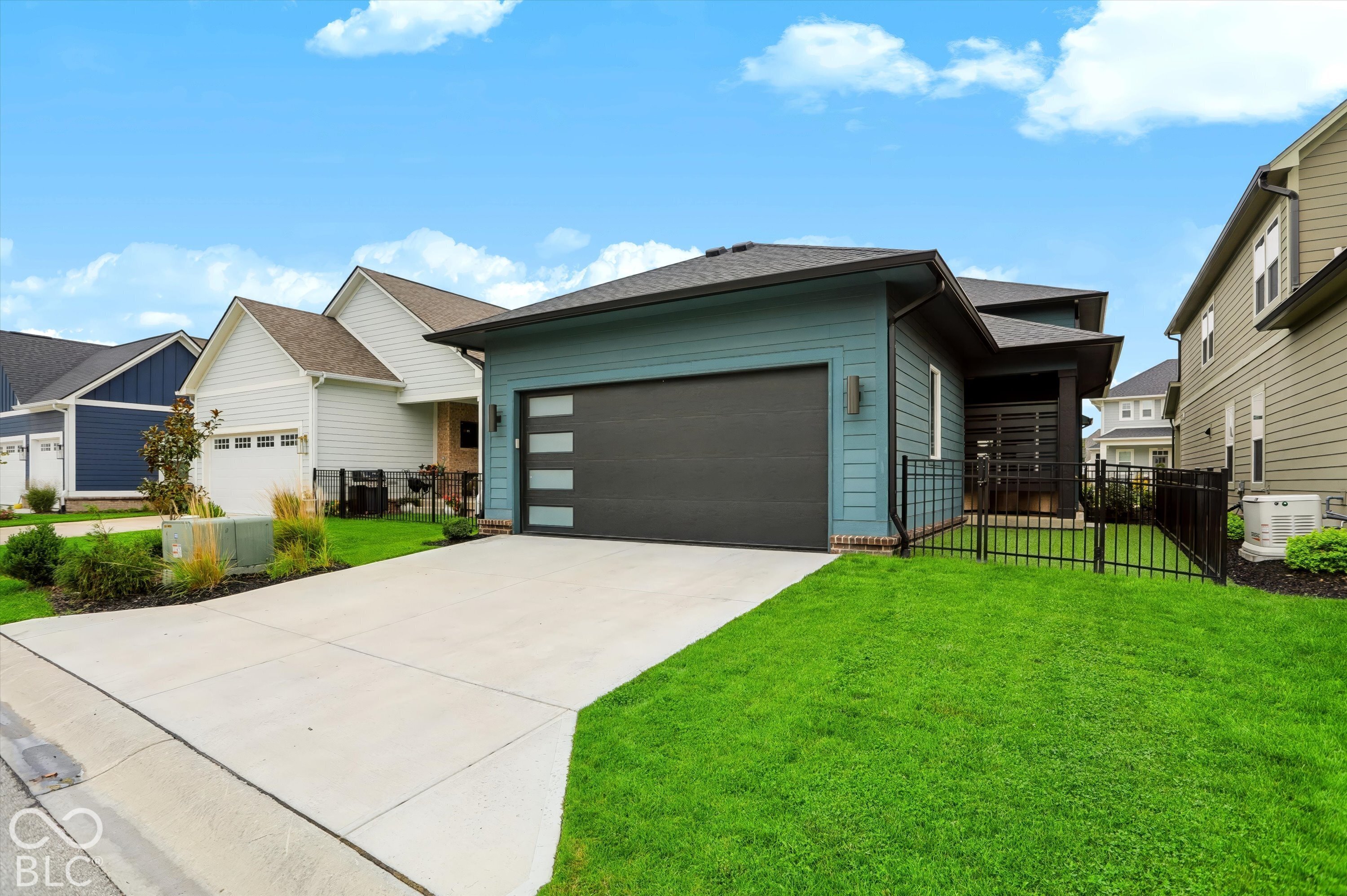 Photo 3 of Single family home for sale at 9869 Northern Lights Ln, Carmel, IN 46280 | MLS# 22127818 | Listing updated on 2026-09-24