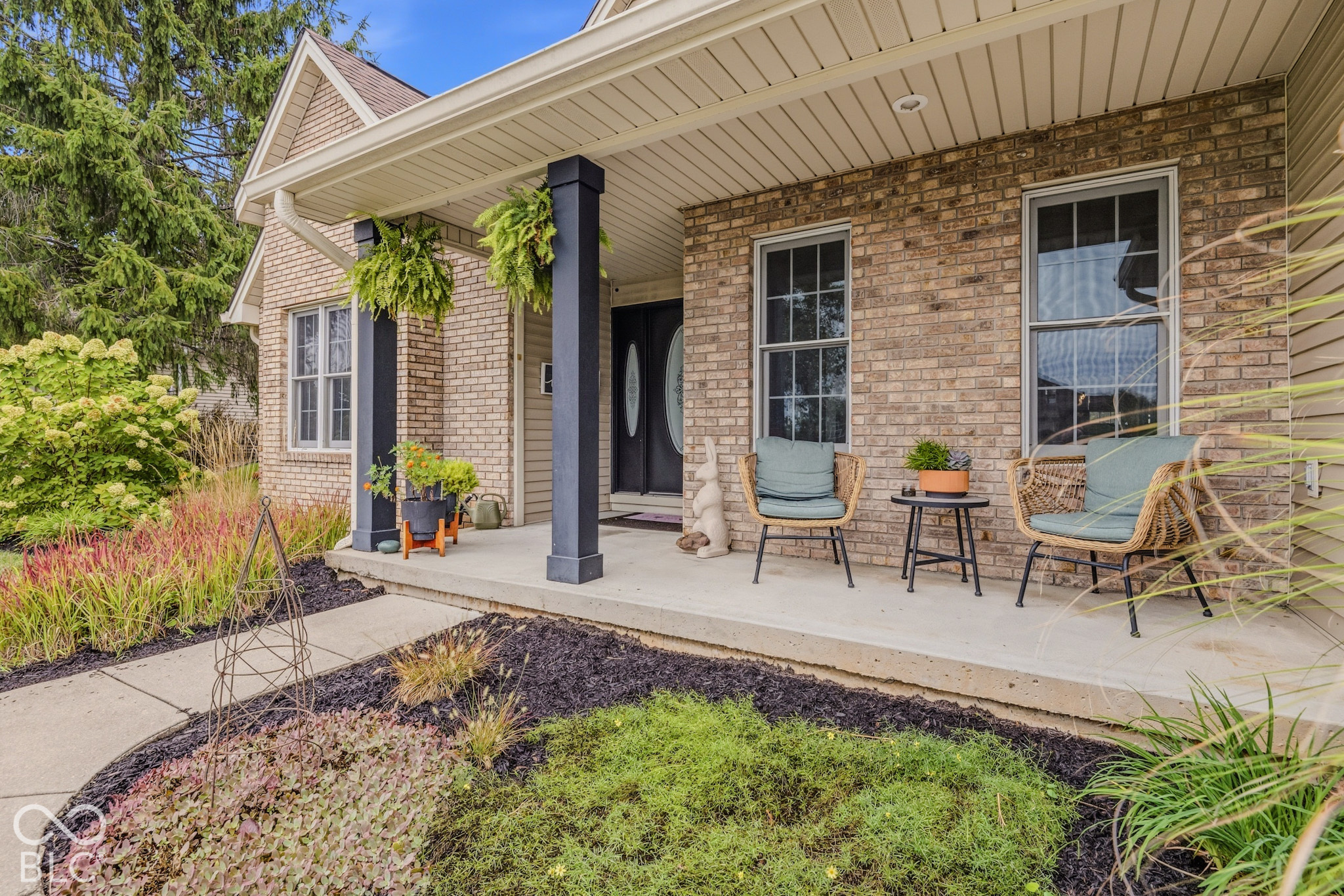Photo 2 of Single family home for sale at 3693 Arapahoe Trl, Columbus, IN 47203 | MLS# 22127904 | Listing updated on 2026-09-24