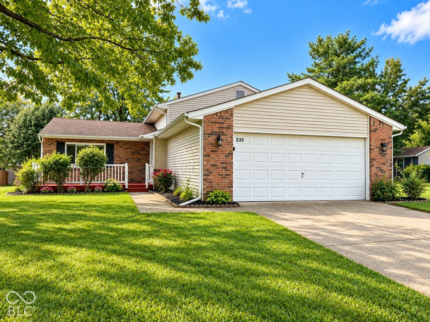 Photo 2 of Single family home for sale at 530 Quail Run, Greenwood, IN 46142 | MLS# 22128010 | Listing updated on 2026-10-07