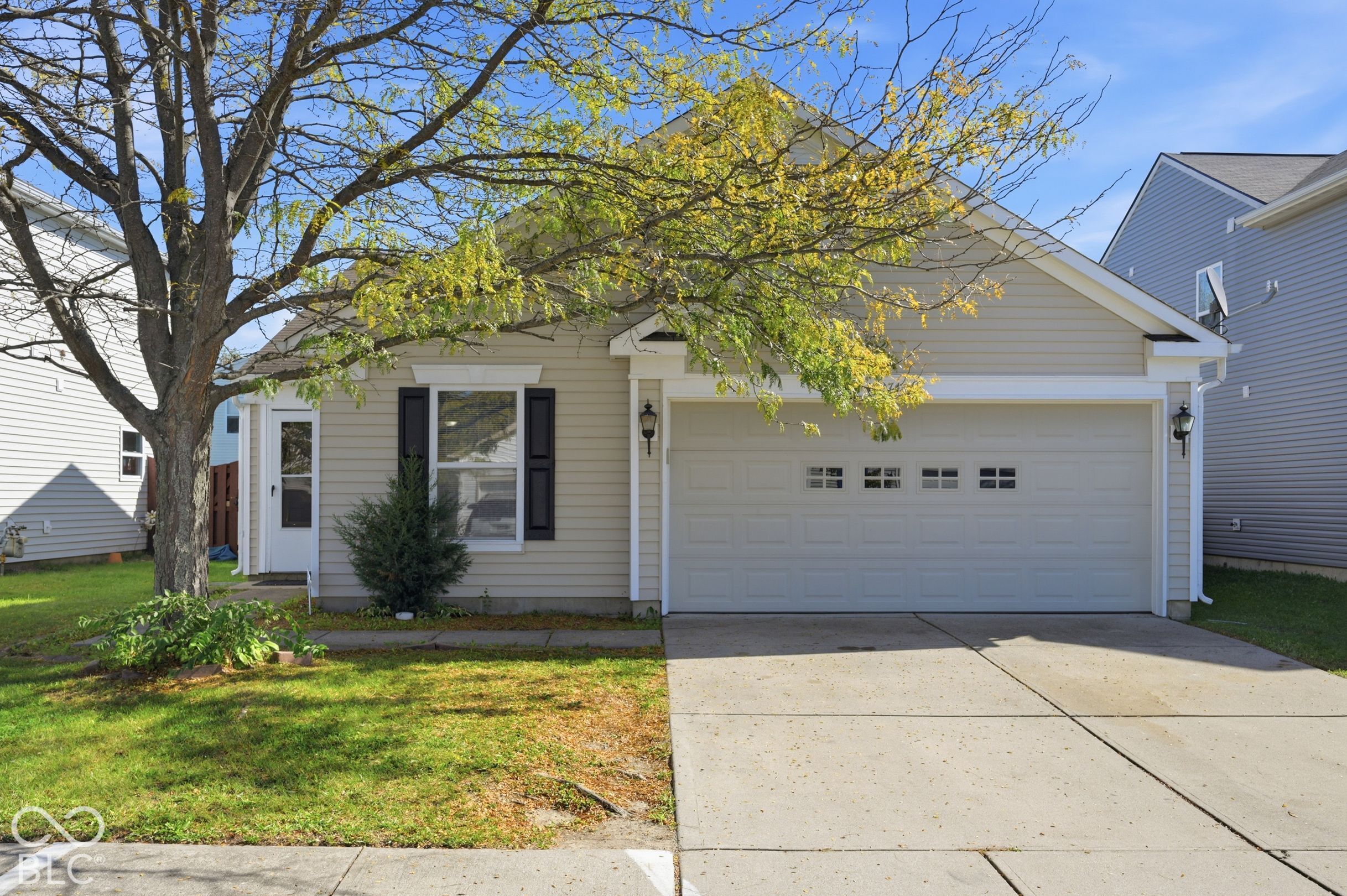 Single family home for sale at 10874 Woods Dr, Ingalls, IN 46048 | MLS# 22130591