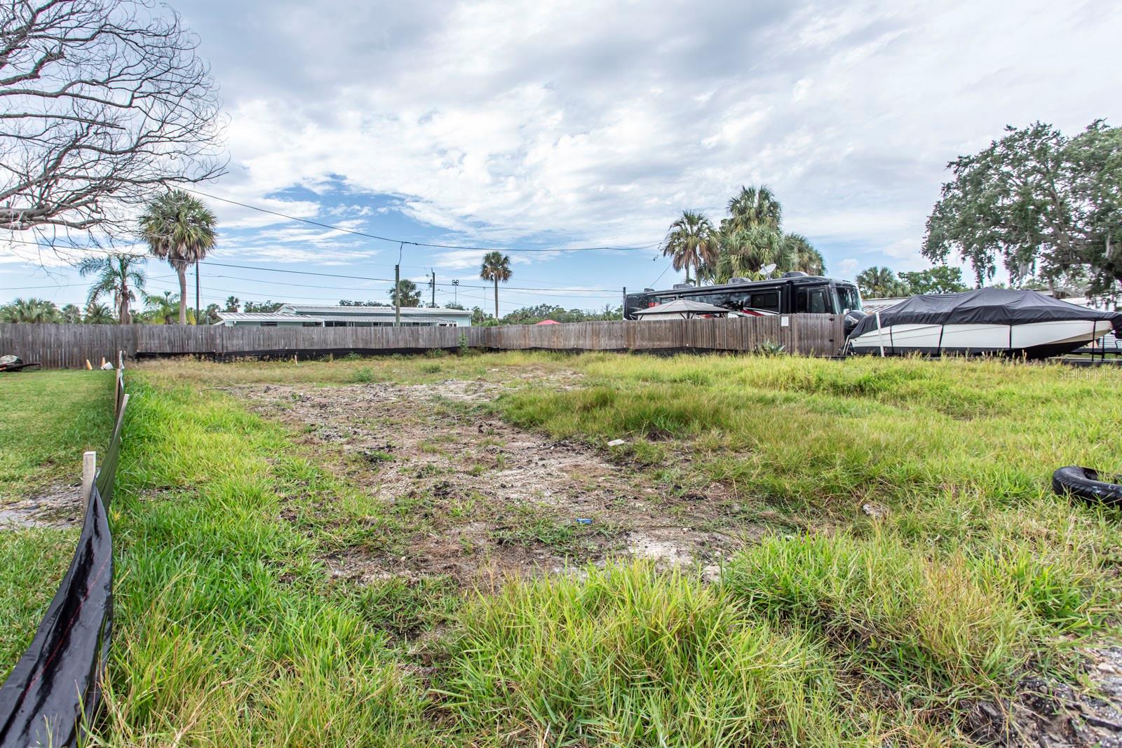 Photo 4 of Land for sale at 6813 Garden Dr, New Port Richey, FL 34652 | MLS# W7880586 | Listing updated on 2026-10-15