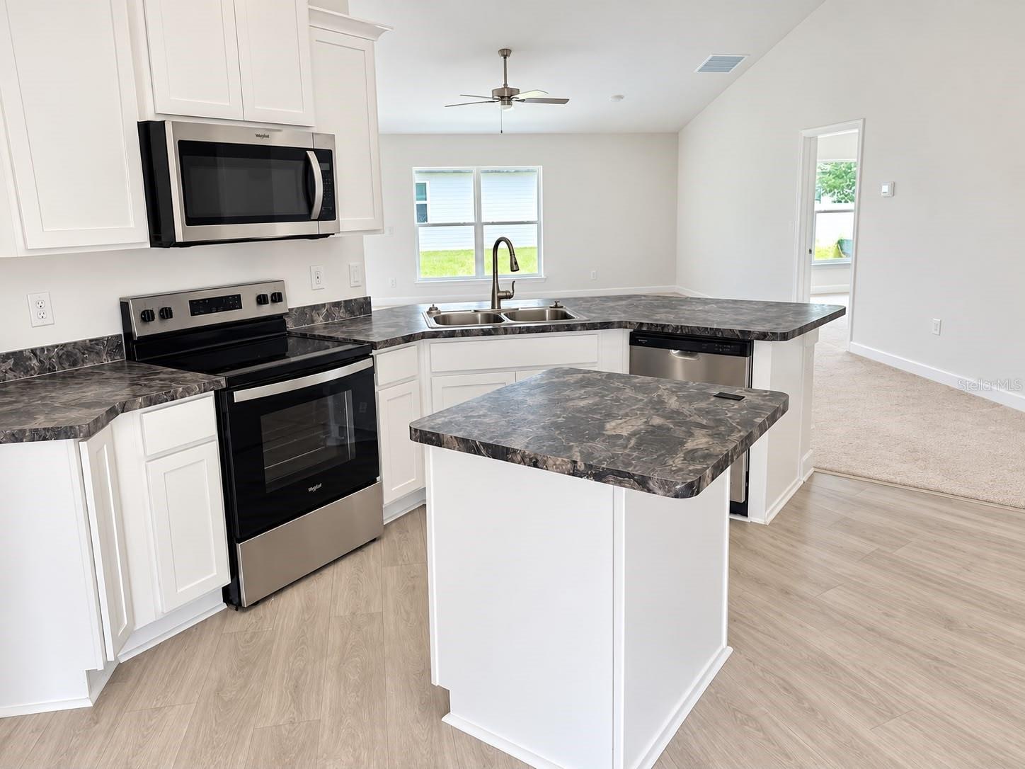 Photo 3 of Single family home for sale at 280 Hyacinth Ct, Kissimmee, FL 34759 | MLS# O6377753 | Listing updated on 2026-10-17