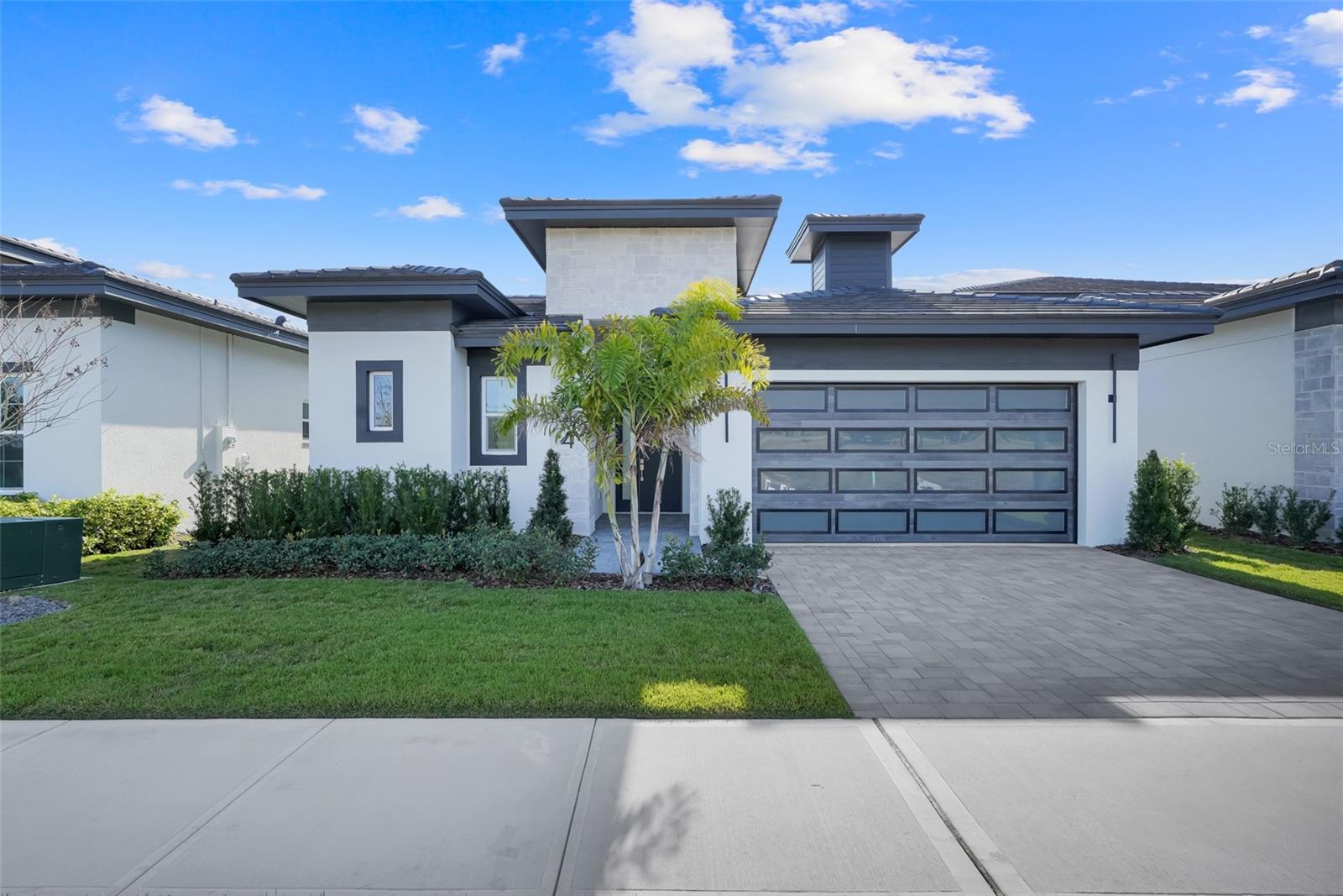 Photo 4 of Sale Pending at 3044 Kensington Ave, Davenport, FL 33837 | MLS# O6378045 | Listing updated on 2026-09-21