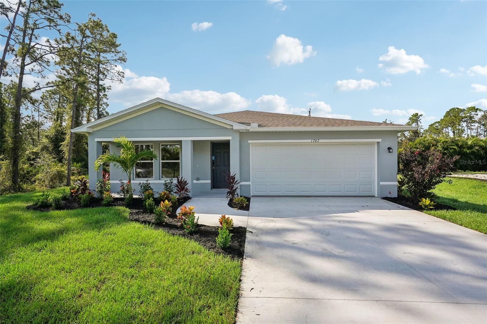 Photo 4 of Single family home for sale at 1329 Stone Ridge Cir, Sebring, FL 33870 | MLS# C7523510 | Listing updated on 2026-09-21