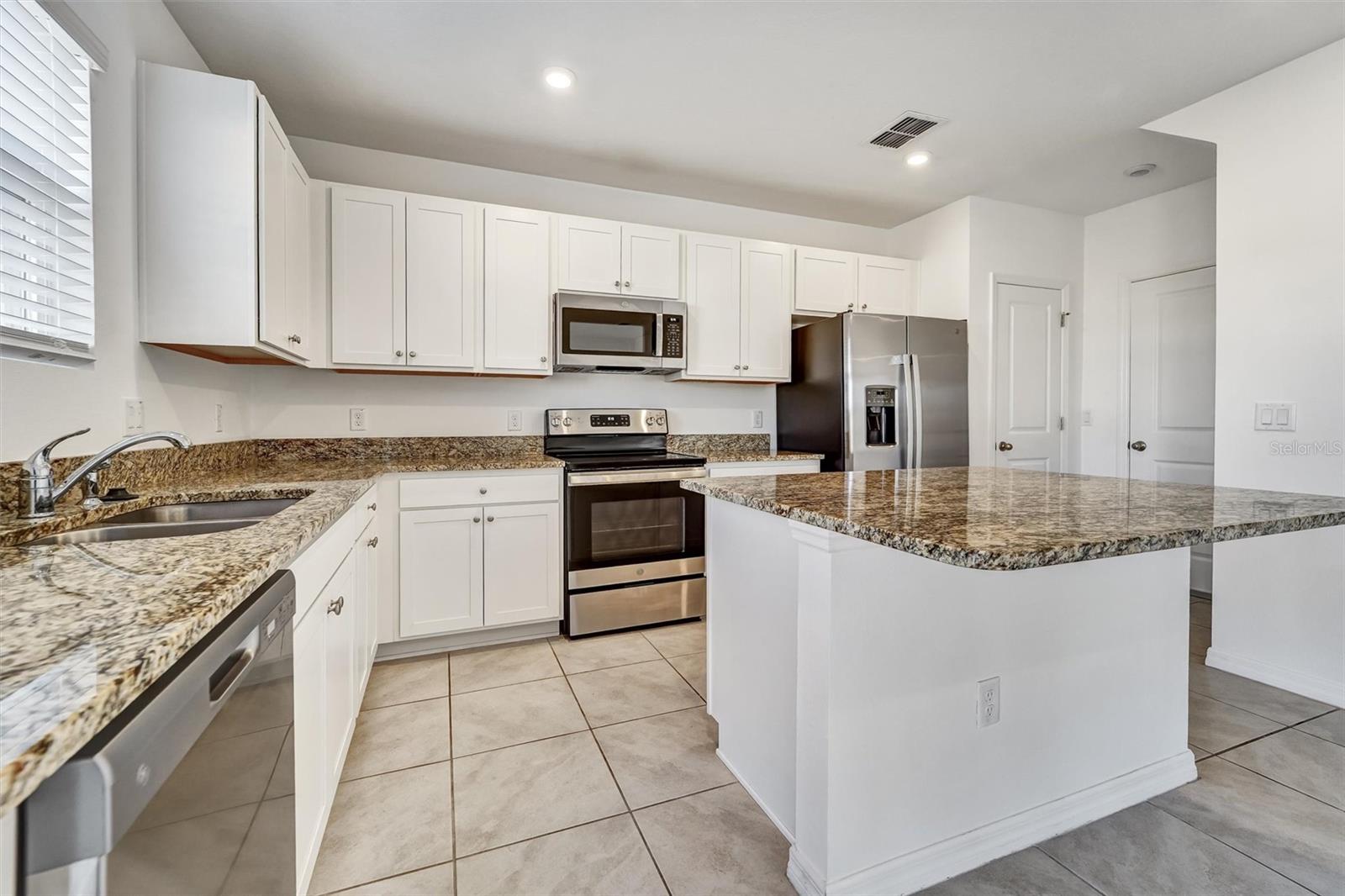 Photo 3 of Single family home for sale at 6803 Branham Ml Ct, Zephyrhills, FL 33542 | MLS# TB8488089 | Listing updated on 2026-09-21