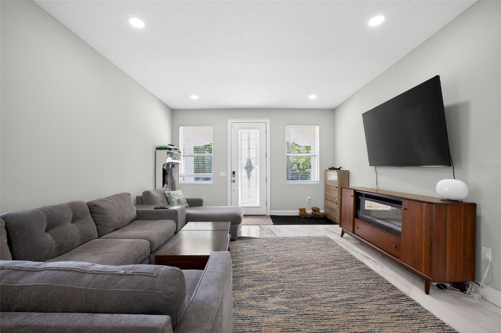Photo 3 of Single family home for sale at 711 28th Avenue S, Saint Petersburg, FL 33705 | MLS# TB8488528 | Listing updated on 2026-09-21