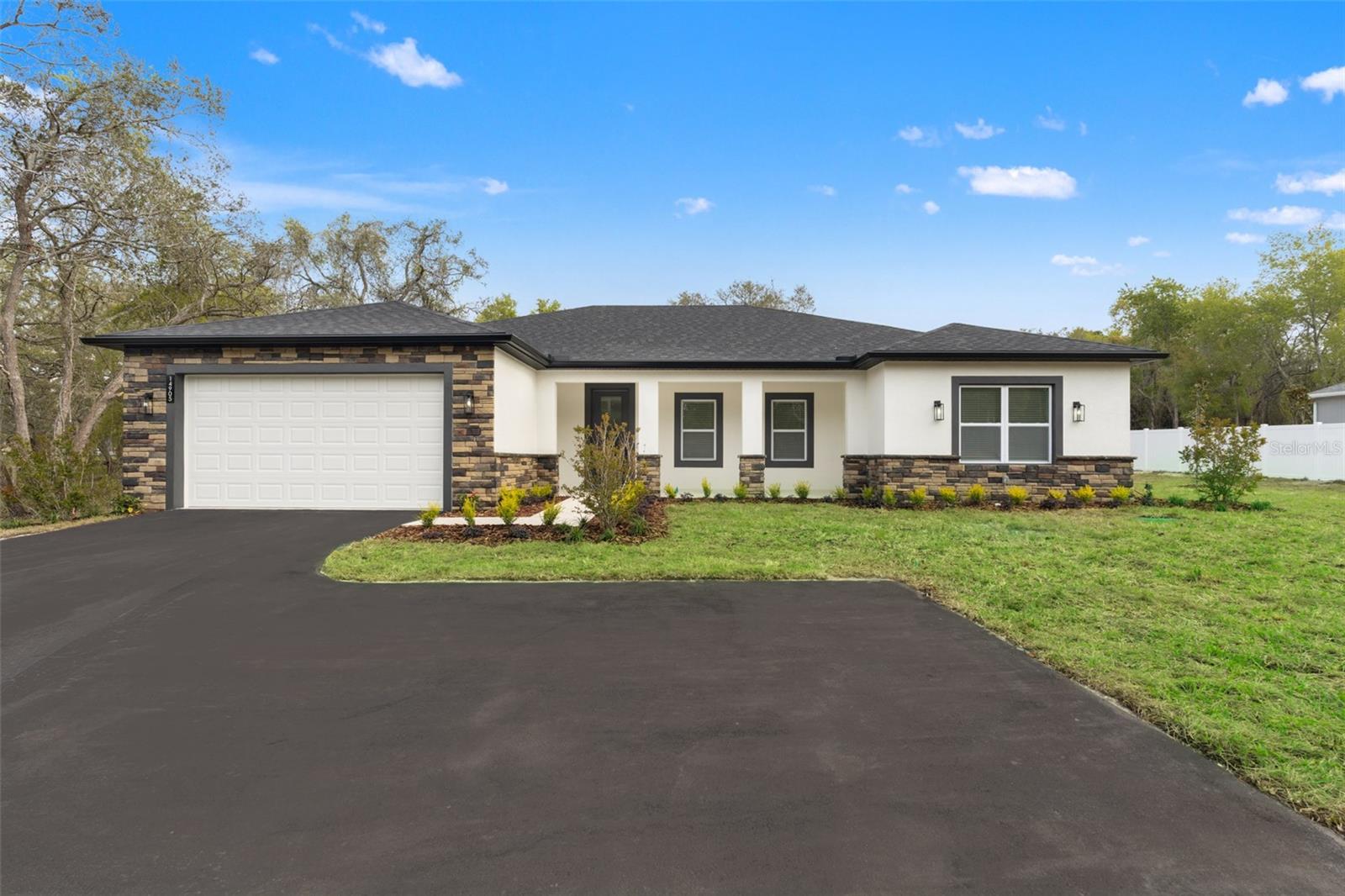 Photo 2 of Single family home for sale at 14905 Peace Blvd, Spring Hill, FL 34610 | MLS# W7884305 | Listing updated on 2026-09-21