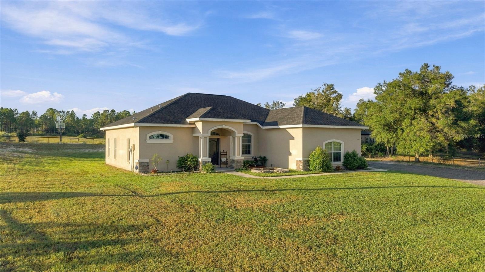 Photo 3 of Single family home for sale at 13262 Crowell Rd, Brooksville, FL 34613 | MLS# TB8505001 | Listing updated on 2026-10-15