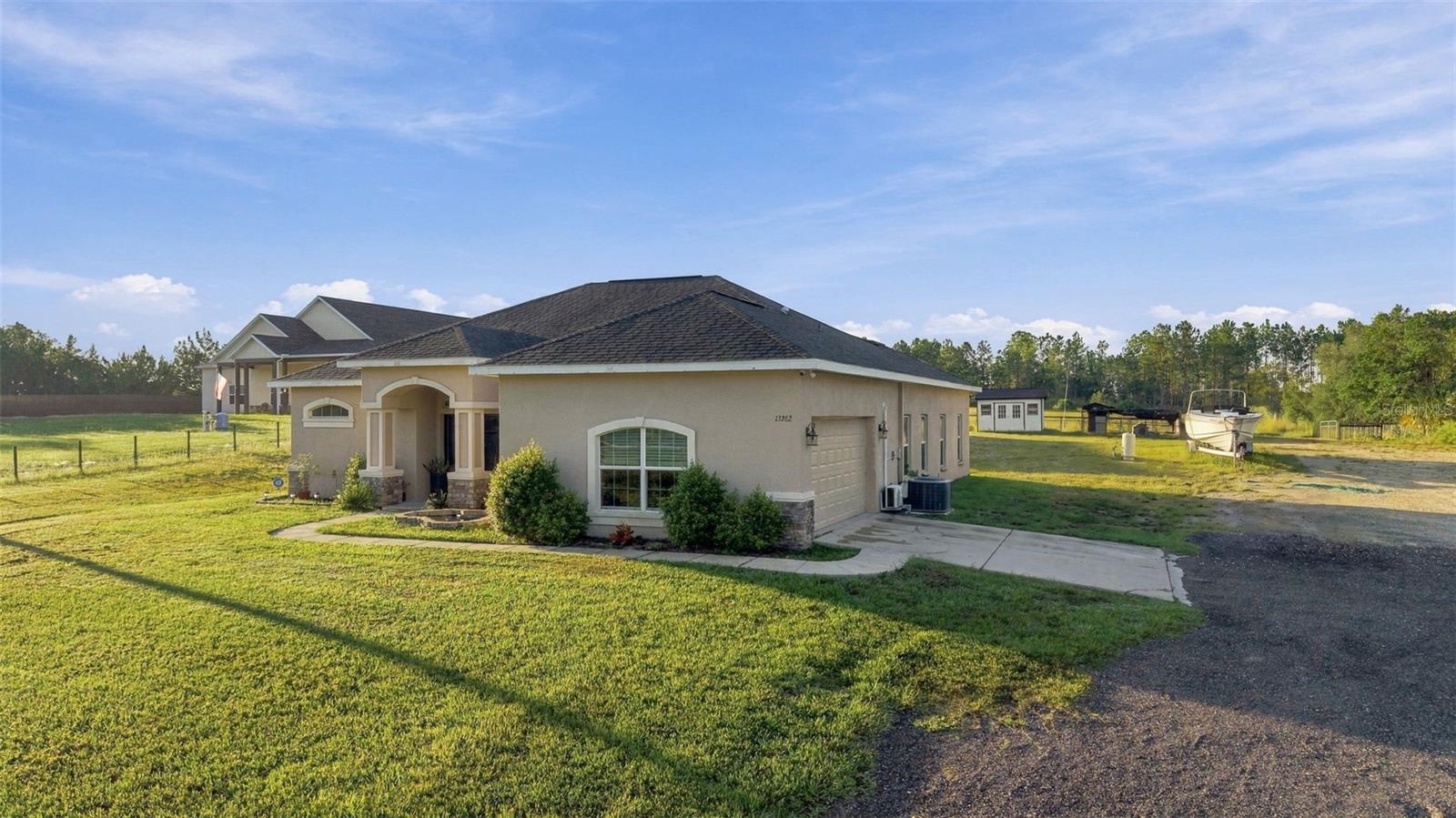 Photo 4 of Single family home for sale at 13262 Crowell Rd, Brooksville, FL 34613 | MLS# TB8505001 | Listing updated on 2026-10-15