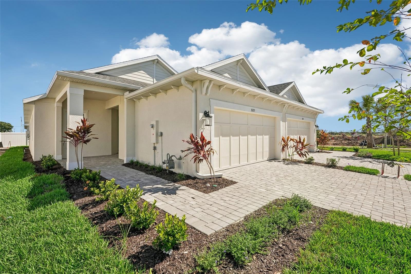 House for sale at 8125 Fairchild Ave, Bradenton, FL 34210 | MLS# R4911358 | Listing updated on 2026-09-21