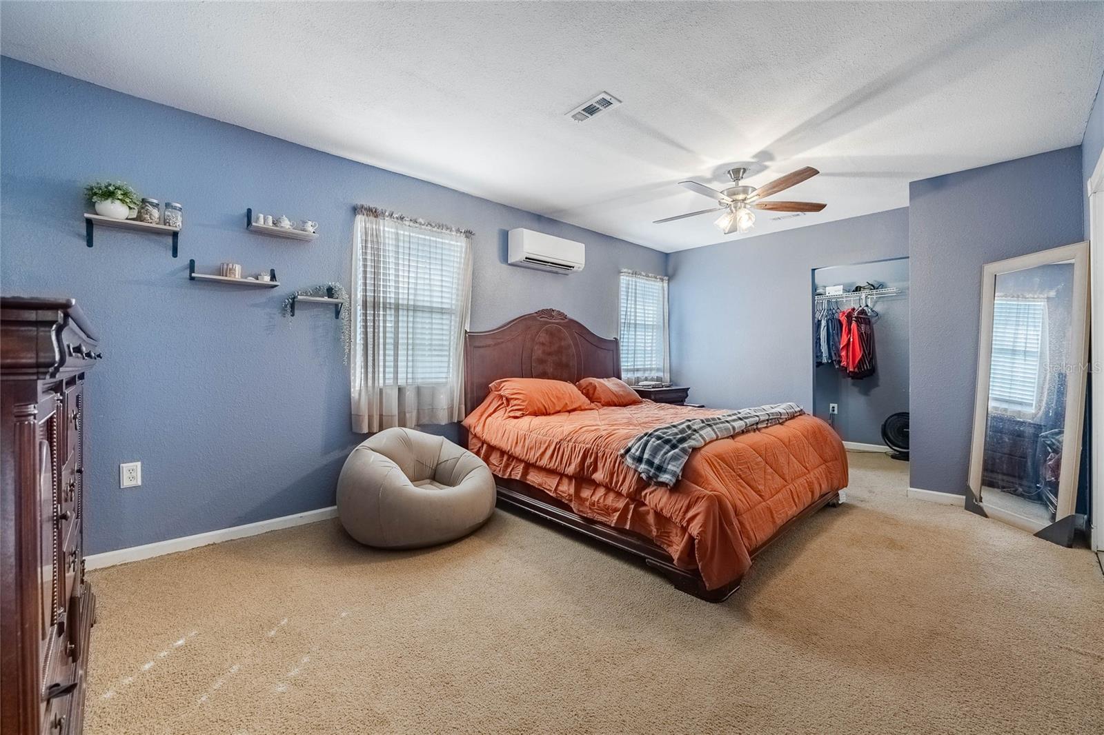 Photo 4 of Single family home for sale at 729 E Lake Ave, Eagle Lake, FL 33839 | MLS# L4962485 | Listing updated on 2026-09-21