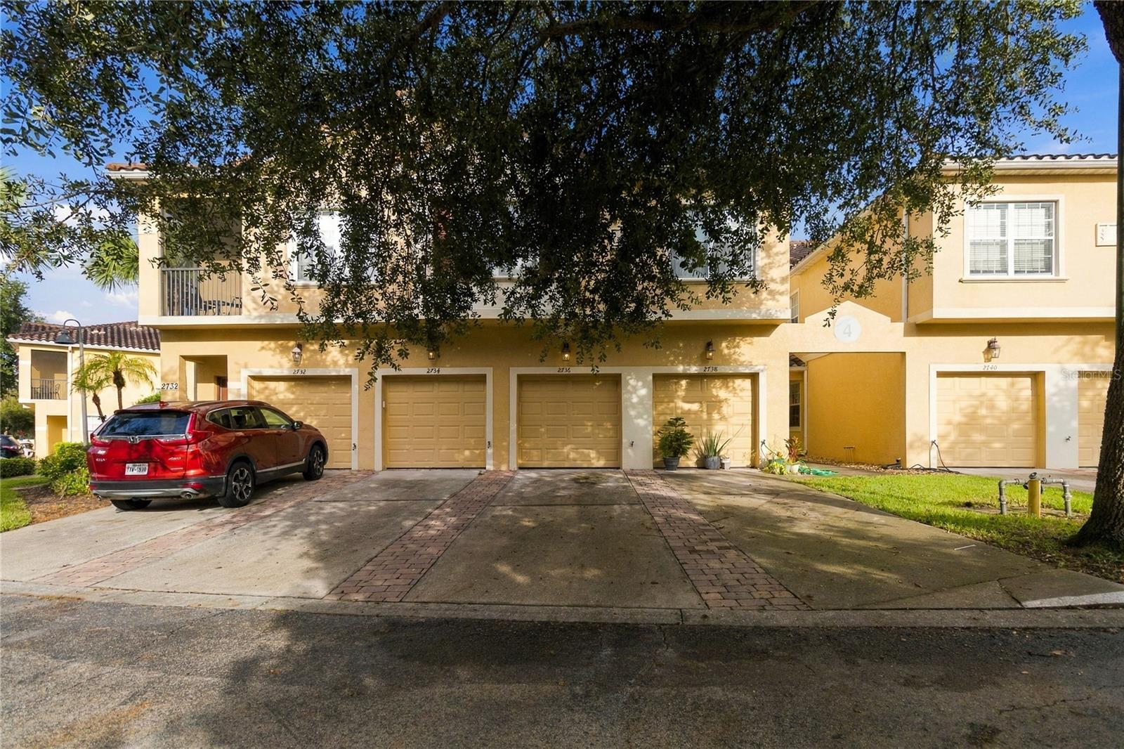 Photo 3 of Townhouse for sale at 2736 Oakwater Dr, Kissimmee, FL 34747 | MLS# S5151634 | Listing updated on 2026-10-09