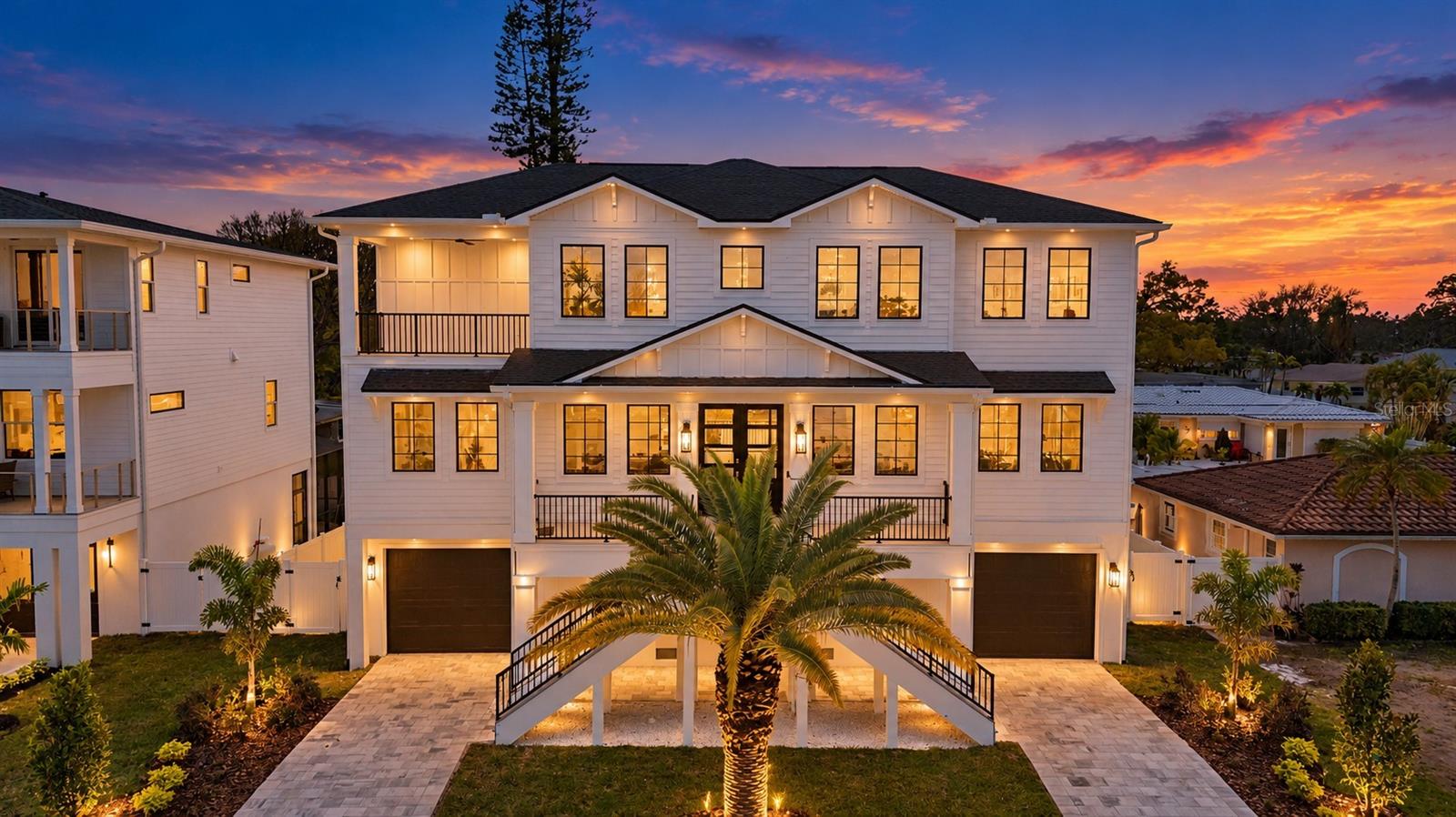 Photo 1 of Single family home for sale at 220 90th Avenue Ne, Saint Petersburg, FL 33702 | MLS# TB8523597 | Listing updated on 2026-10-25