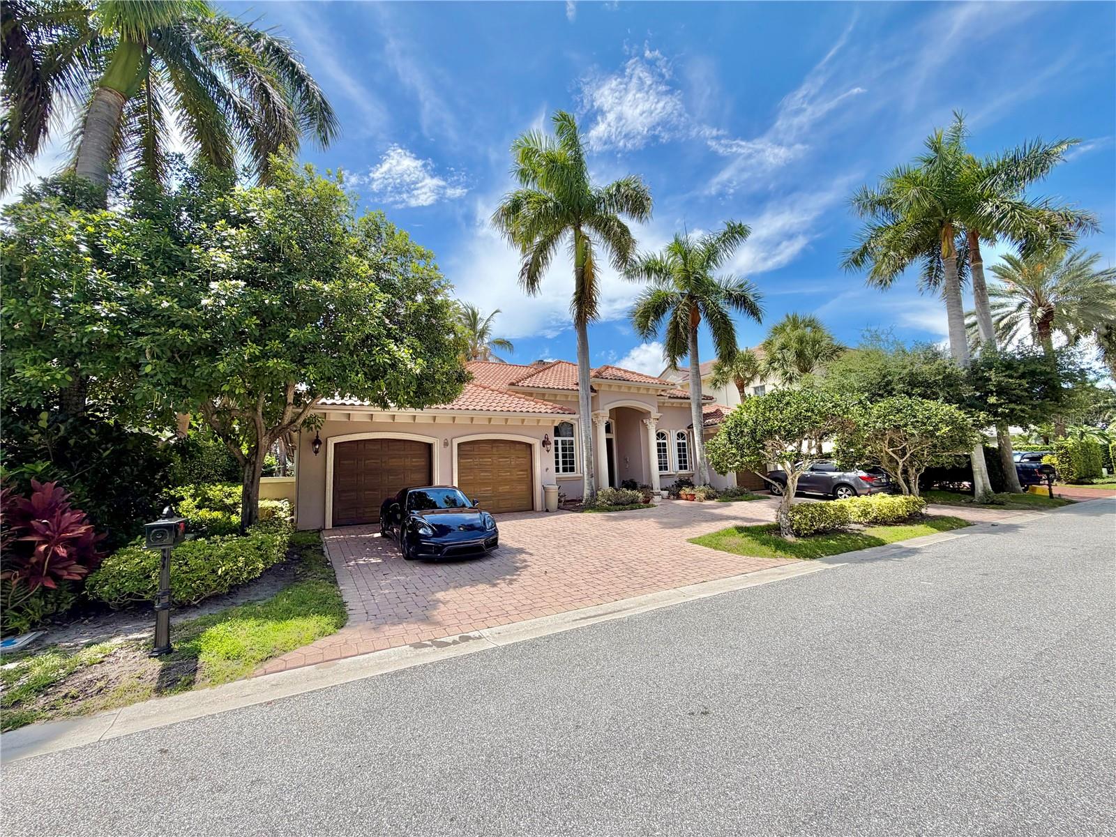 Photo 3 of Single family home for sale at 785 Harbour Isle Pl, West Palm Beach, FL 33410 | MLS# TB8525793 | Listing updated on 2026-09-21