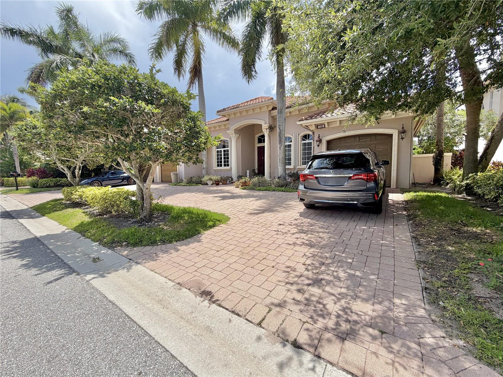 Photo 3 of Single family home for sale at 785 Harbour Isle Pl, West Palm Beach, FL 33410 | MLS# TB8525793 | Listing updated on 2026-09-21