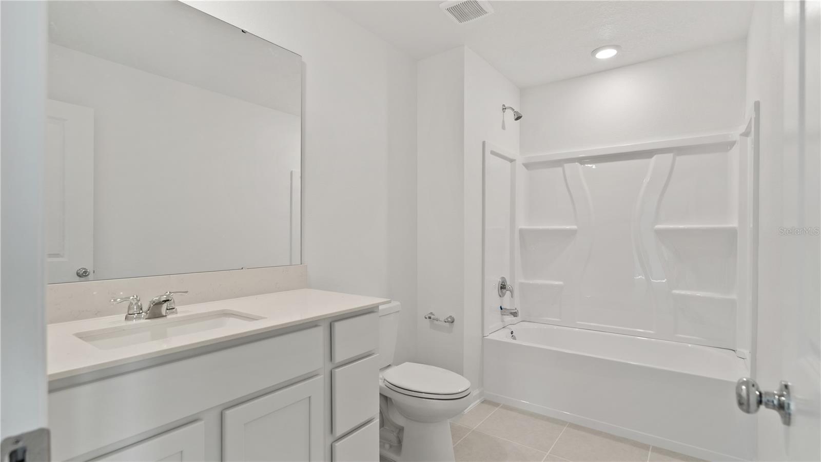Photo 4 of Sale Pending at 2469 Hallow Garden Rd, Eustis, FL 32726 | MLS# O6423818 | Listing updated on 2026-09-21