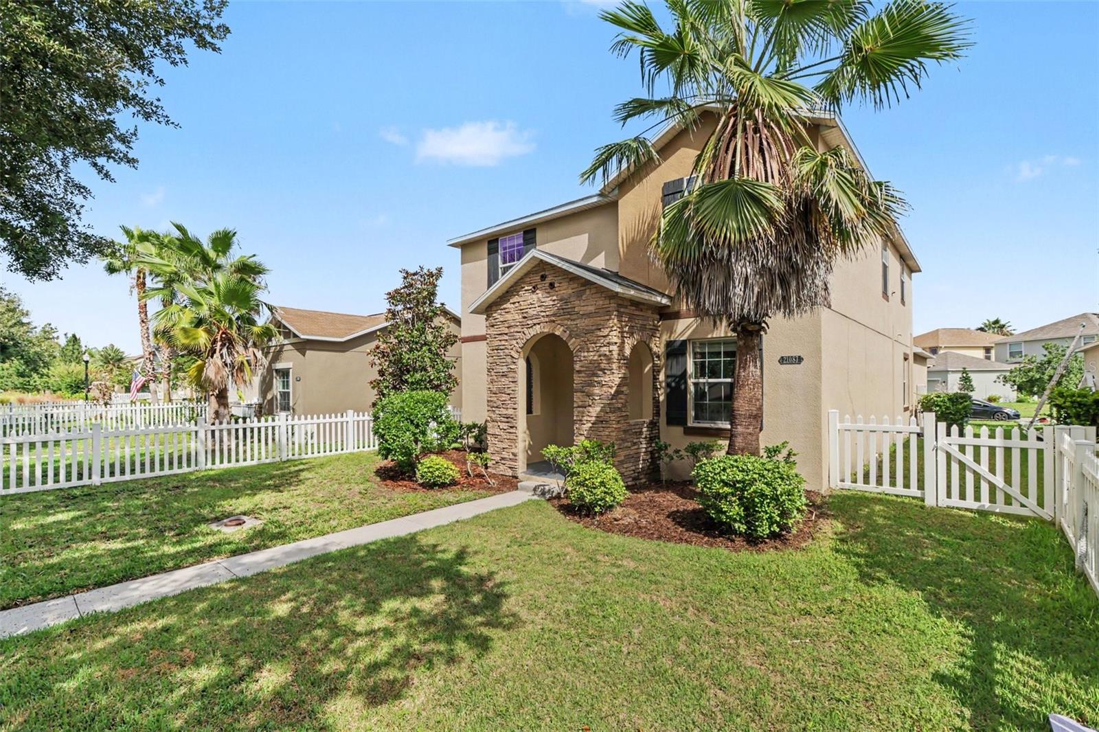 Photo 2 of Single family home for sale at 21087 Pleasant Plains Pkwy, Land O Lakes, FL 34637 | MLS# O6425724 | Listing updated on 2026-10-07