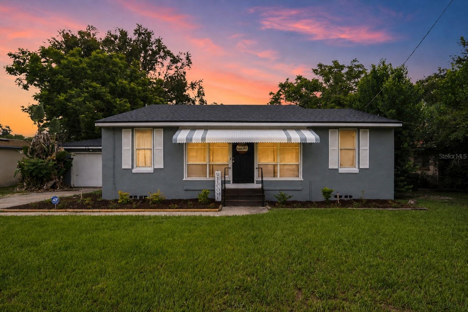 Photo 2 of Single family home for sale at 615 Ave A Ne, Winter Haven, FL 33881 | MLS# L4963989 | Listing updated on 2026-09-21