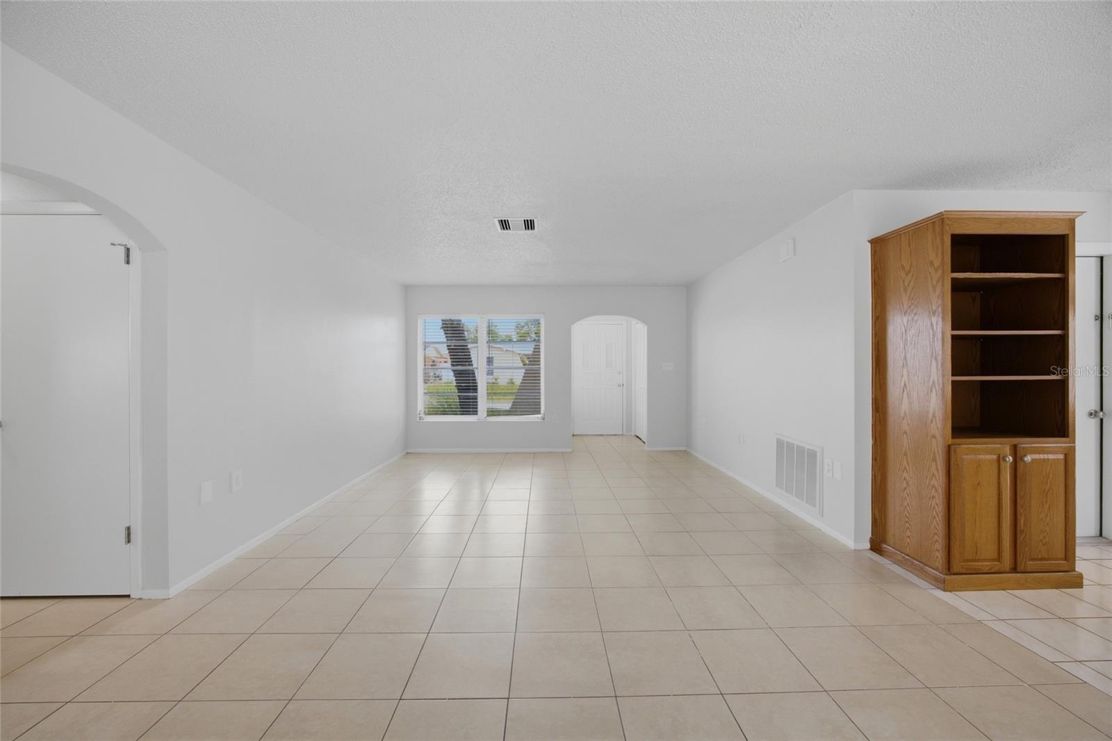 Photo 4 of Single family home for sale at 8207 Dedham Dr, Port Richey, FL 34668 | MLS# TB8535779 | Listing updated on 2026-09-21