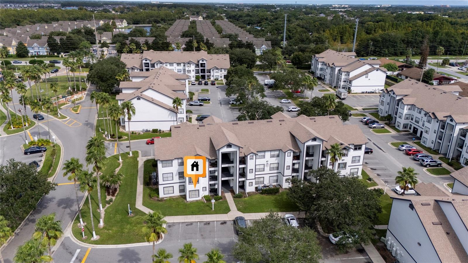 Listing Photo 4 - Condo for sale in building located at 2207 Antigua Pl, KISSIMMEE, FL 34741 - Unit #715