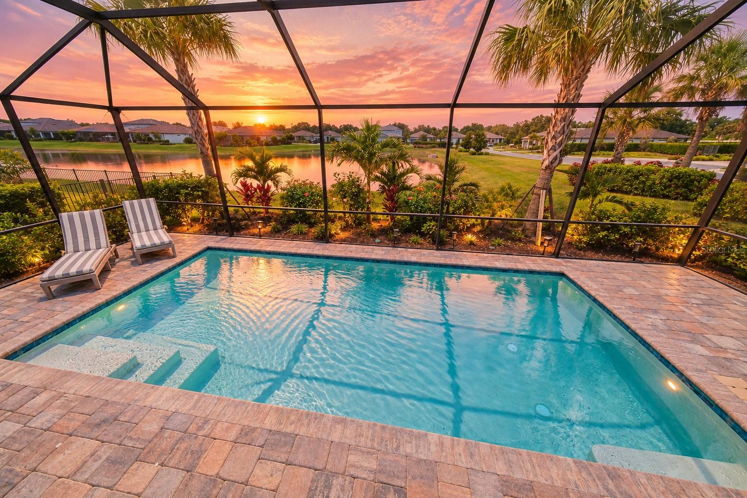 Photo 4 of Single family home for sale at 818 Pintail Cvs, Bradenton, FL 34212 | MLS# A4702582 | Listing updated on 2026-09-23