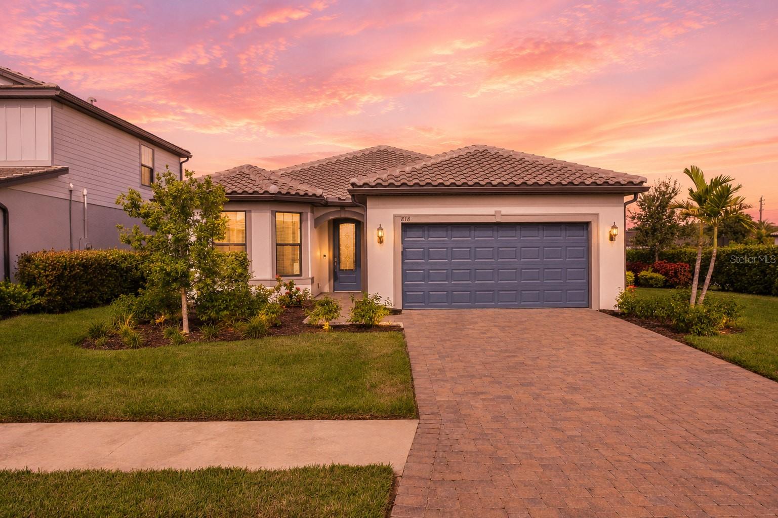 Photo 2 of Single family home for sale at 818 Pintail Cvs, Bradenton, FL 34212 | MLS# A4702582 | Listing updated on 2026-09-23