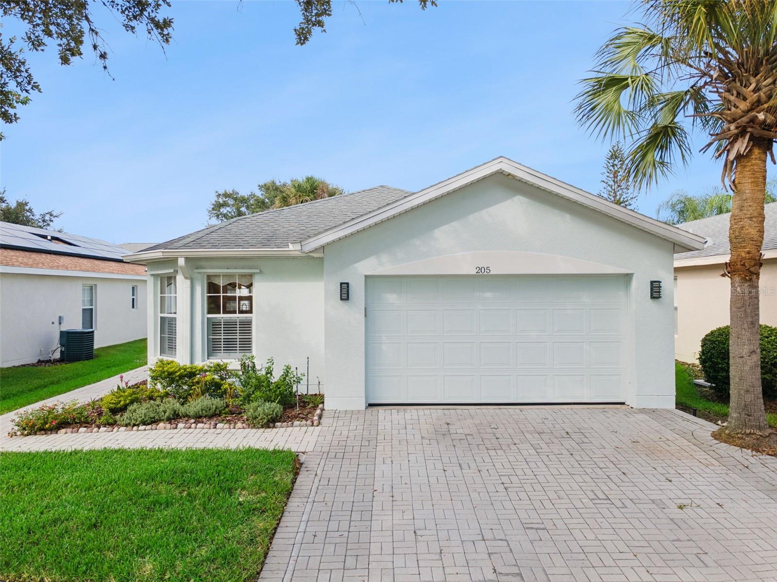 Photo 1 of Single family home for sale at 205 Bell Tower Xing W, Kissimmee, FL 34759 | MLS# S5155509 | Listing updated on 2026-10-15
