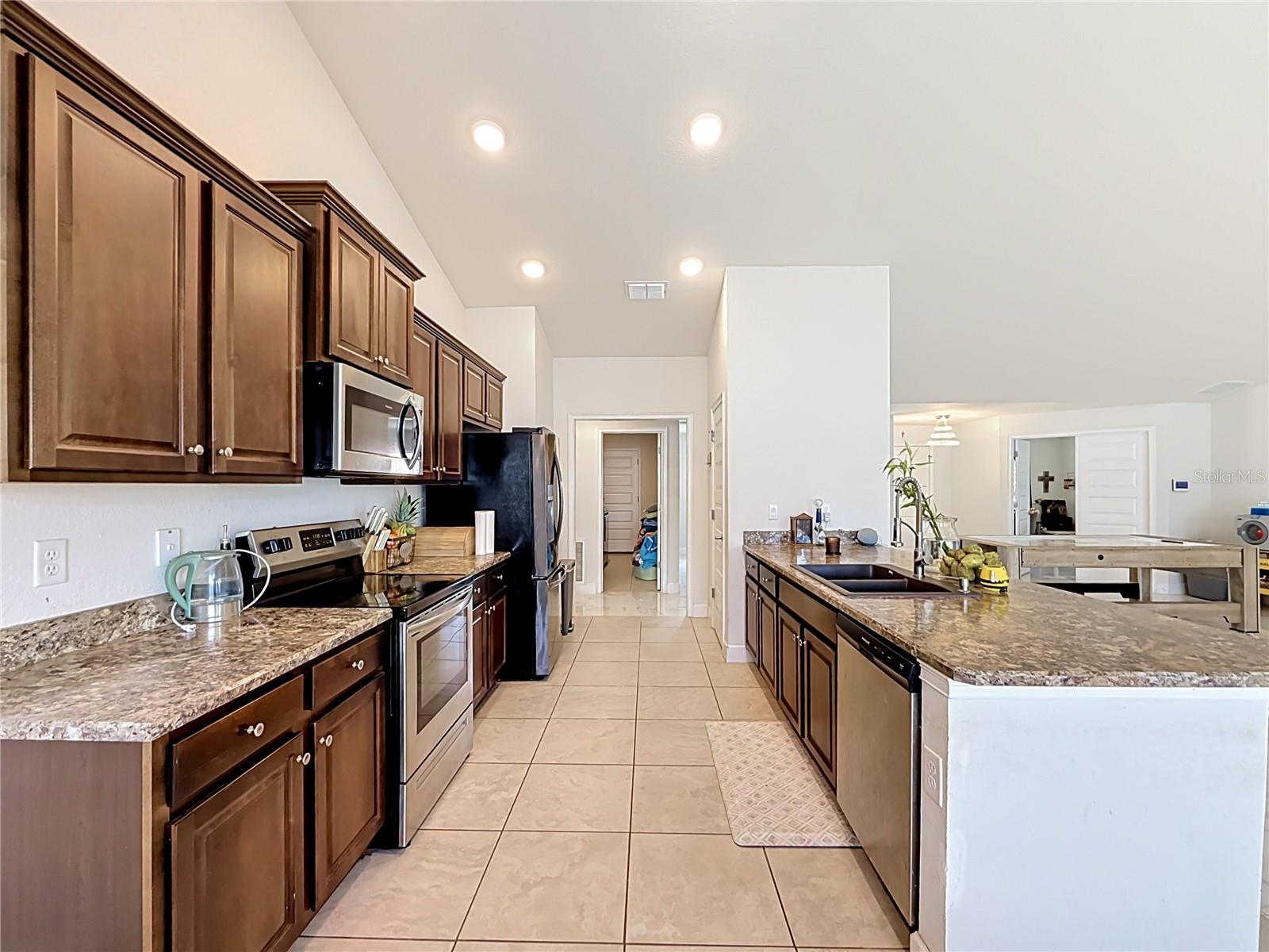 Photo 4 of Single family home for sale at 5108 SW 90th Place, Ocala, FL 34476 | MLS# O6433889 | Listing updated on 2026-09-21