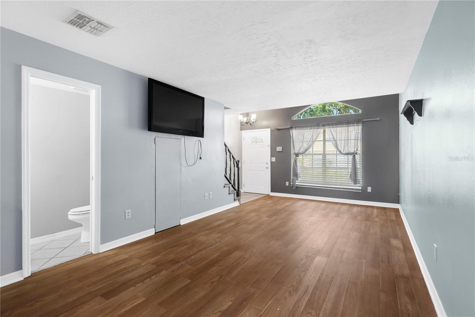 Photo 3 of Townhouse for sale at 609 Saint Henry Dr, Brandon, FL 33511 | MLS# TB8542516 | Listing updated on 2026-09-21