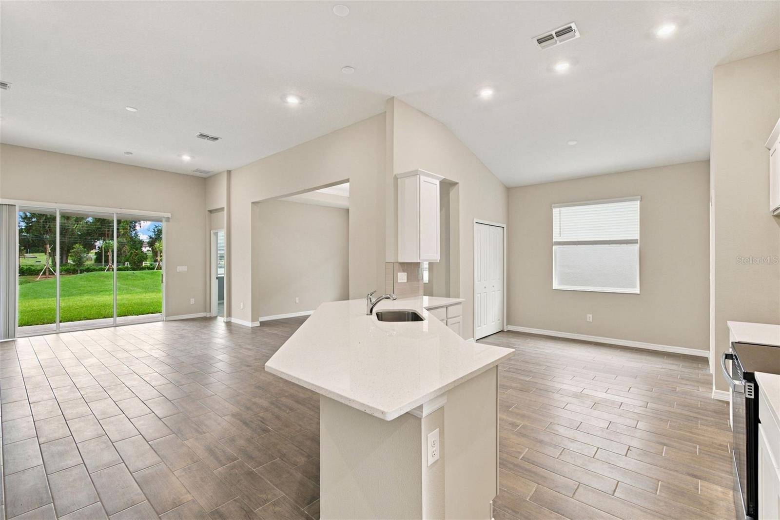 Photo 3 of Single family home for sale at 1247 Honeycomb Pl, Seffner, FL 33584 | MLS# TB8545693 | Listing updated on 2026-10-09