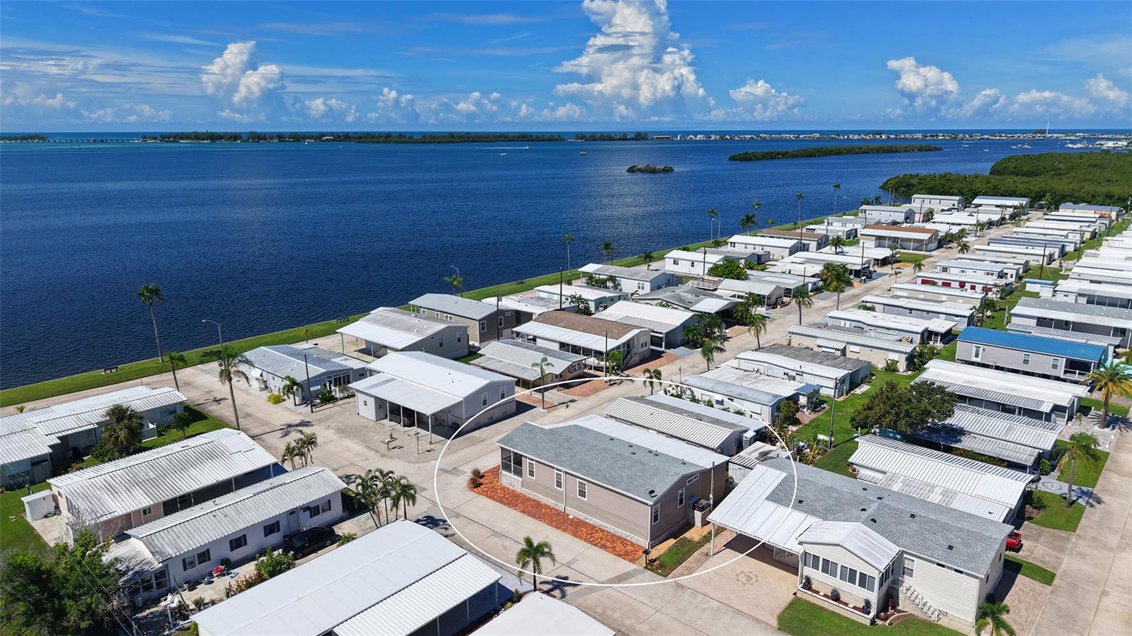 Manufactured home for sale at 10315 Cortez Rd W #2F, BRADENTON, FL 34210 | MLS# A4705416