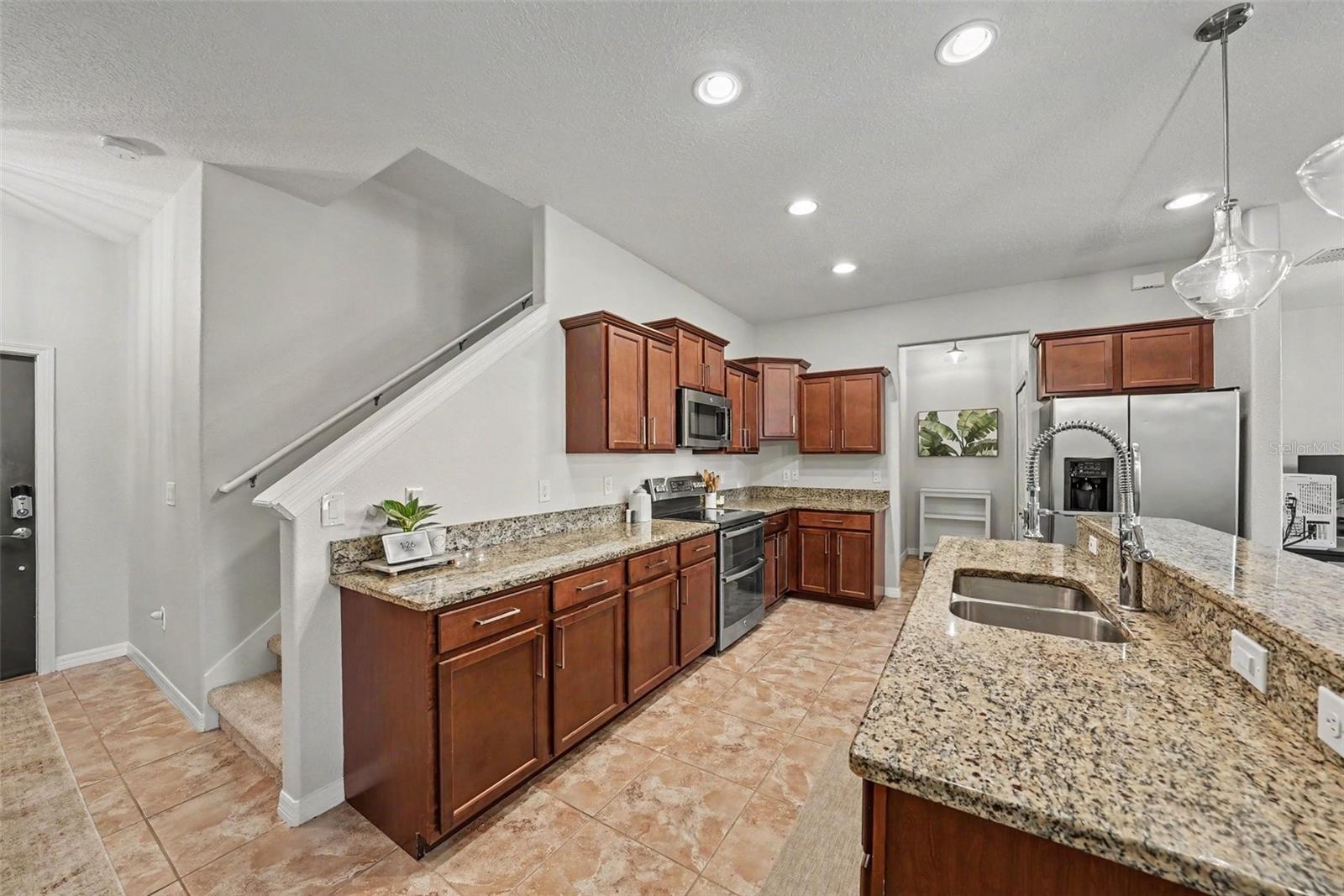 Photo 2 of Townhouse for sale at 8604 Fiddleleaf Ct, Tampa, FL 33647 | MLS# TB8546906 | Listing updated on 2026-09-21