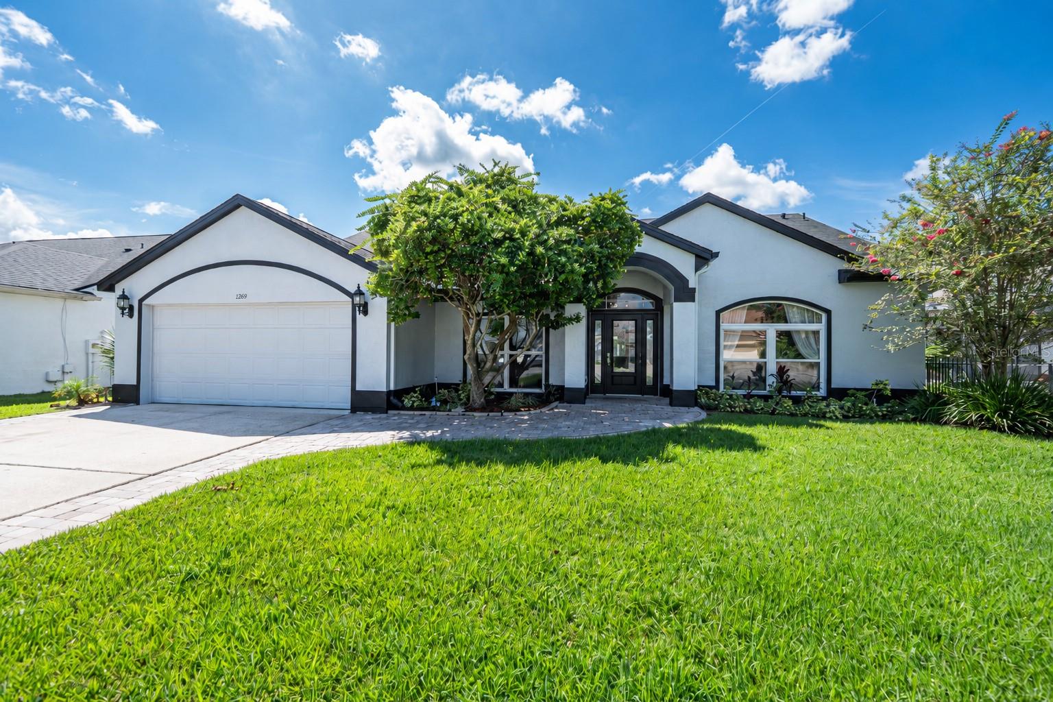 Photo 1 of Single family home for sale at 12845 Forestedge Cir, Orlando, FL 32828 | MLS# O6440621 | Listing updated on 2026-09-21