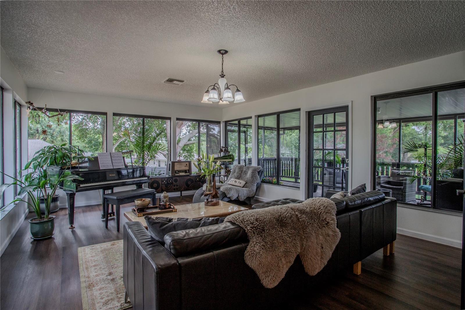 Photo 4 of Single family home for sale at 36618 Doral Dr, Grand Island, FL 32735 | MLS# G5117637 | Listing updated on 2026-09-21