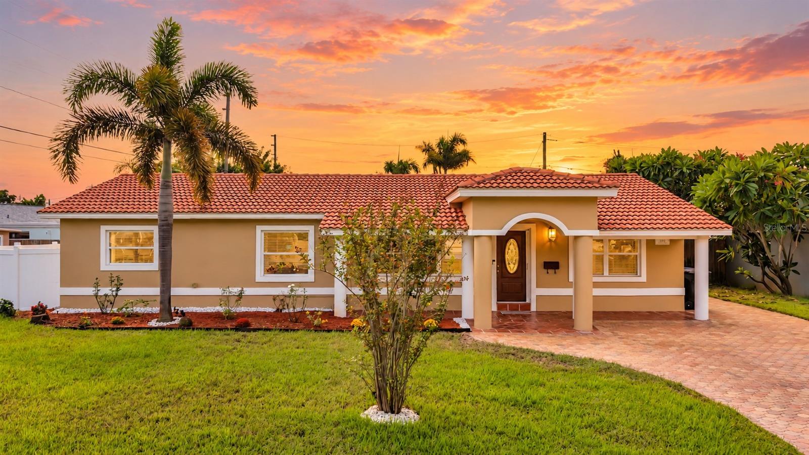 Photo 1 of Single family home for sale at 6414 24th Avenue N, Saint Petersburg, FL 33710 | MLS# TB8548599 | Listing updated on 2026-10-17