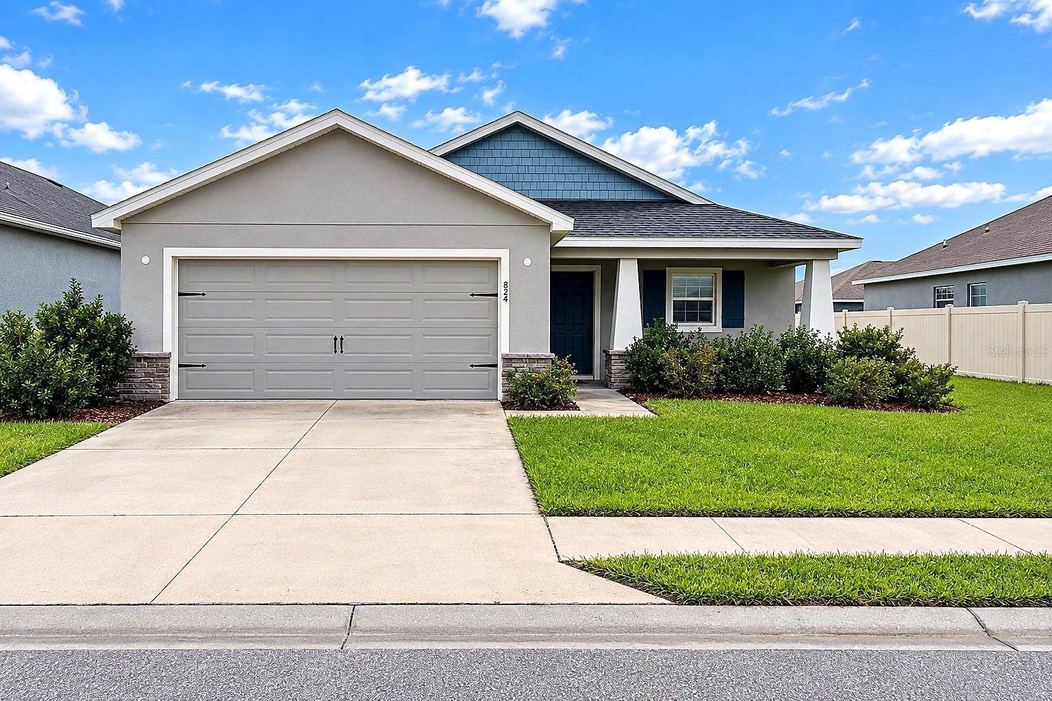 Single family home for sale at 824 Vienna Dr, WINTER HAVEN, FL 33884 | MLS# O6443270