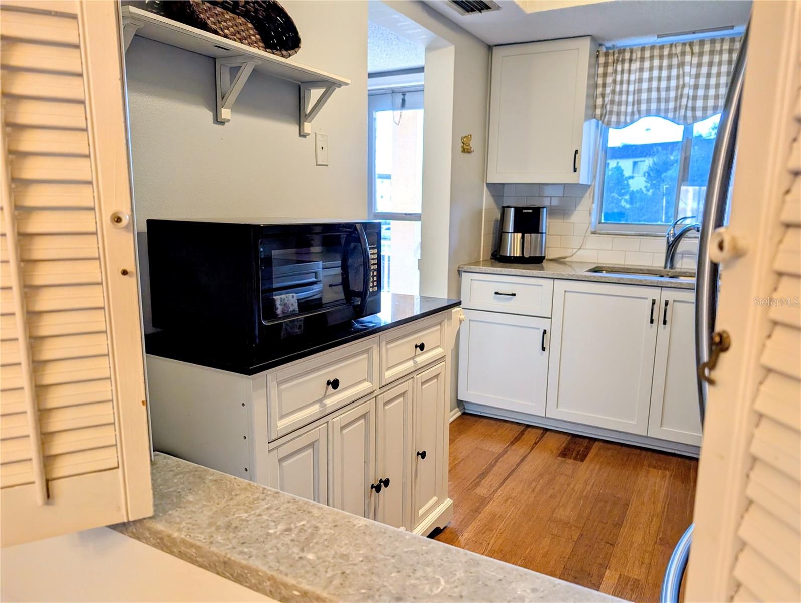 Photo 4 of Condo for sale at 4133 Heron Way #E-202, Bradenton, FL 34205 | MLS# A4706725 | Listing updated on 2026-09-23
