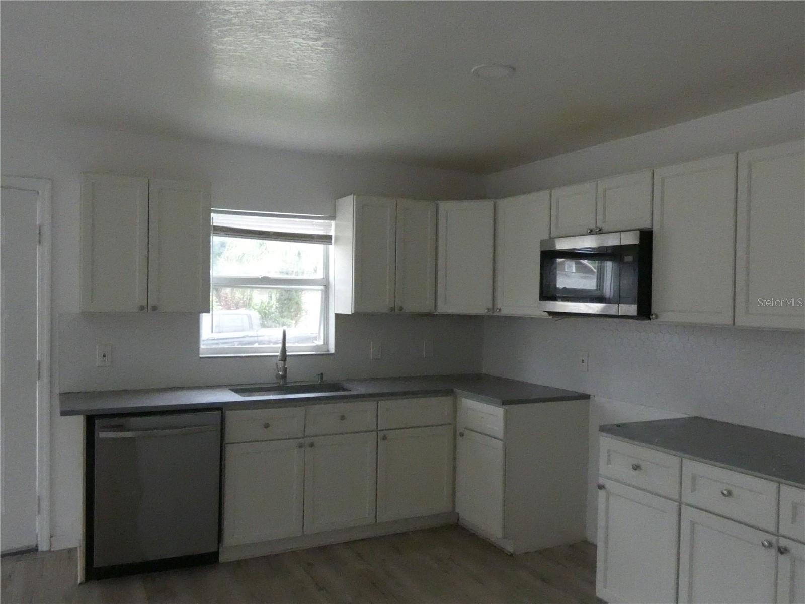 Photo 3 of Single family home for sale at 1655 24th Street, Sarasota, FL 34234 | MLS# A4706879 | Listing updated on 2026-09-24