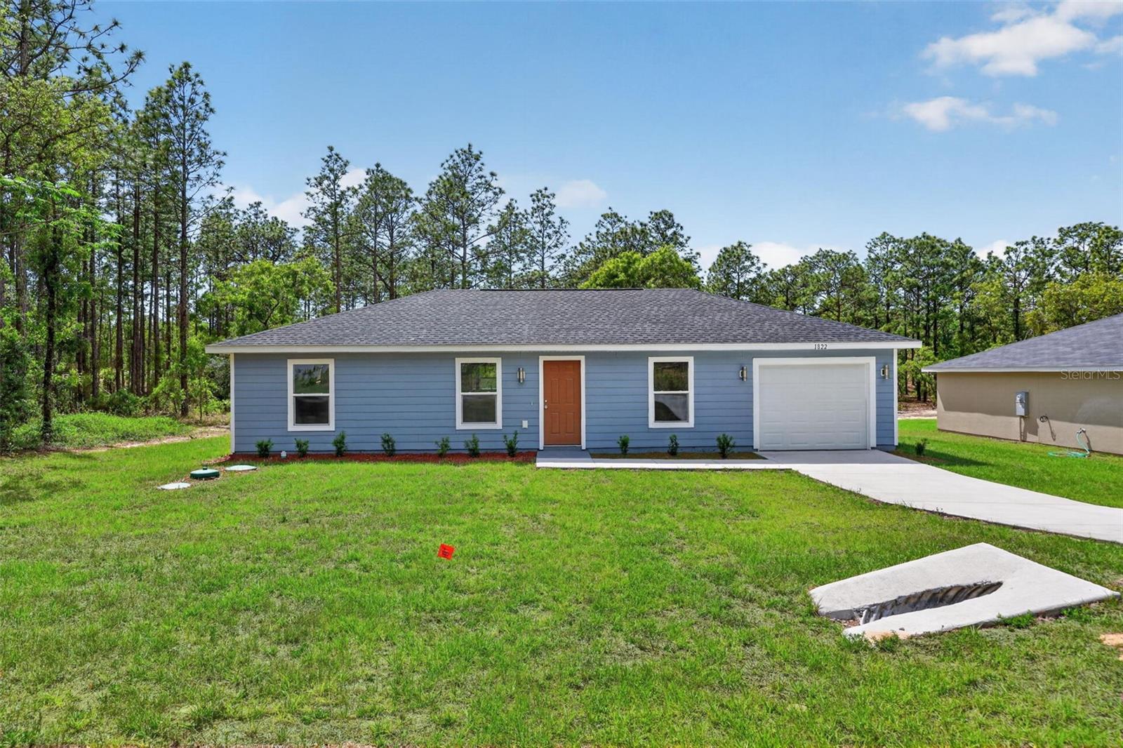 Single family home for sale at 15594 SW 38th Place, OCALA, FL 34481 | MLS# OM732669