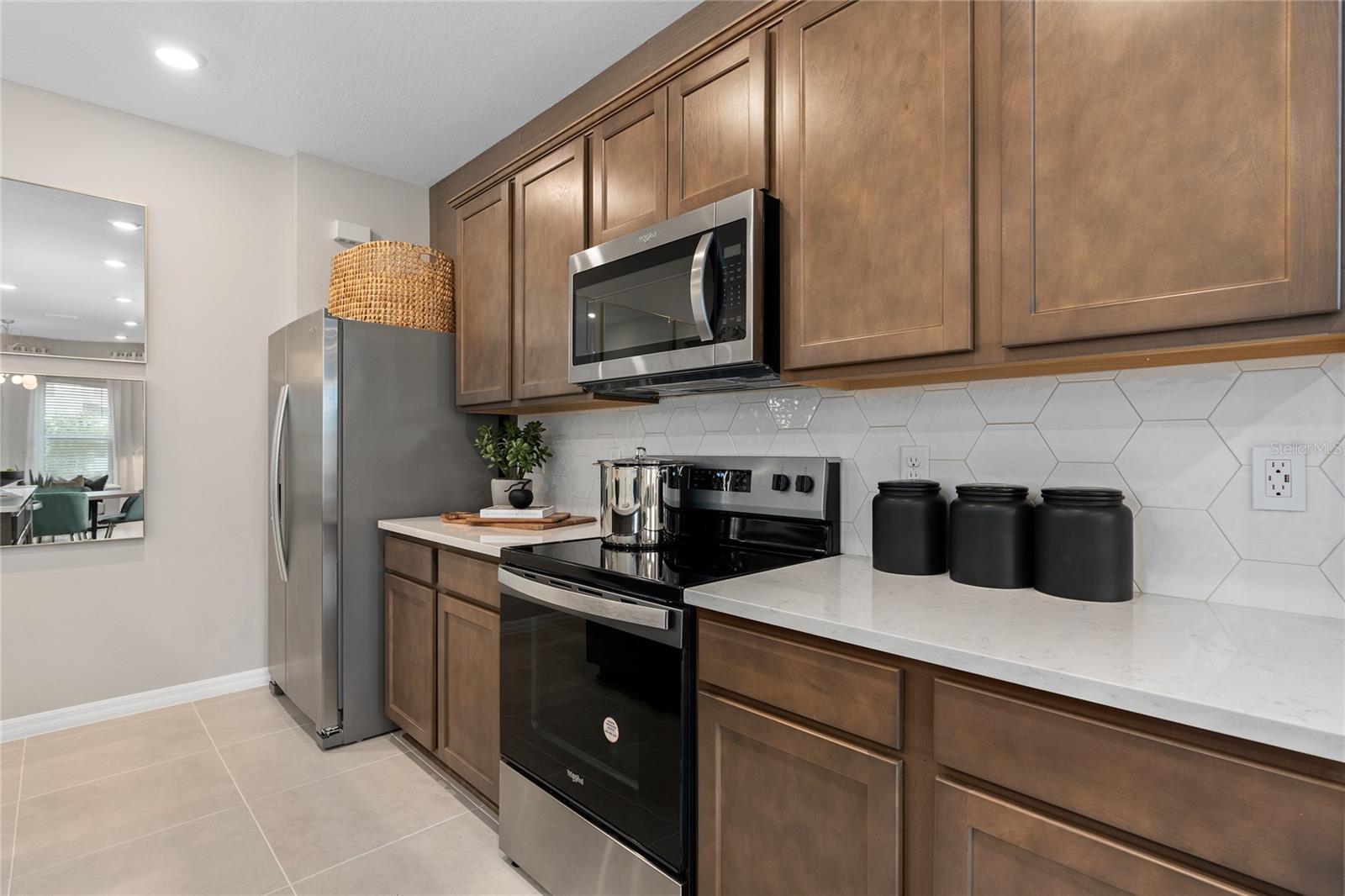 Photo 4 of Townhouse for sale at 7872 Emerald Palm Point, Orlando, FL 32829 | MLS# O6444296 | Listing updated on 2026-09-23
