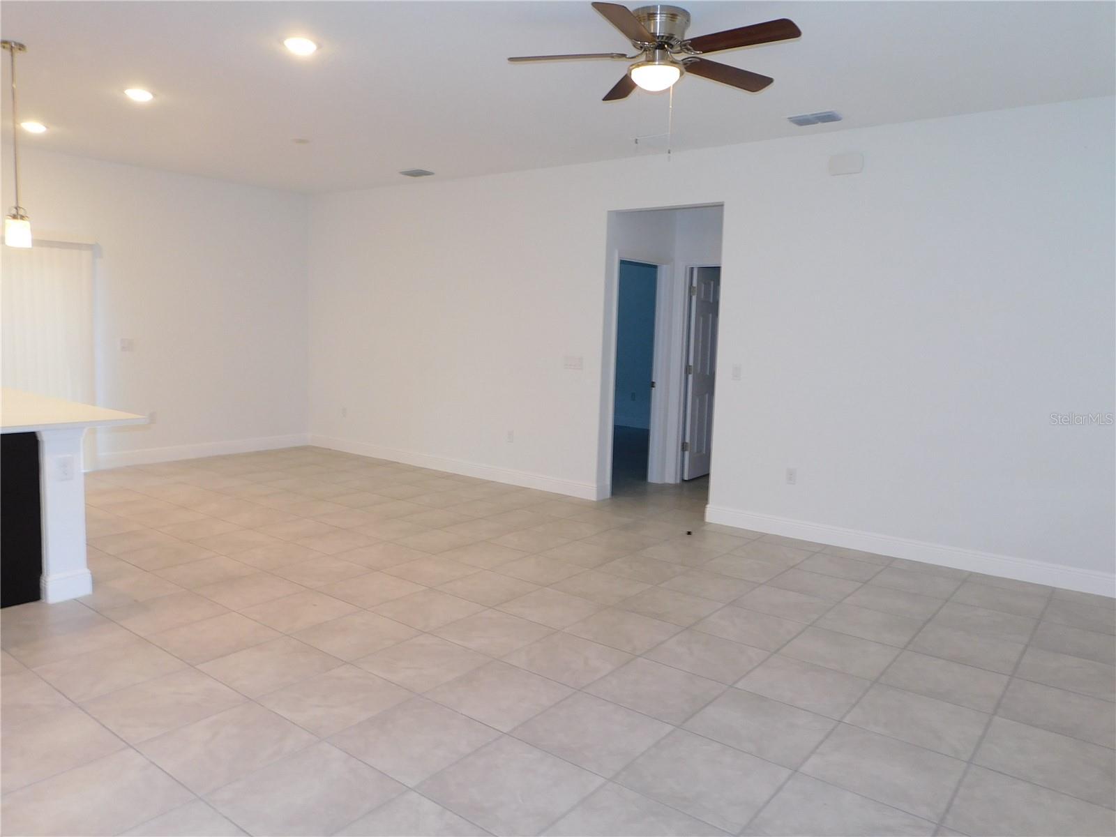 Photo 3 of Single family home for sale at 14948 SW 28th Terrace Rd, Ocala, FL 34473 | MLS# OM732796 | Listing updated on 2026-09-24