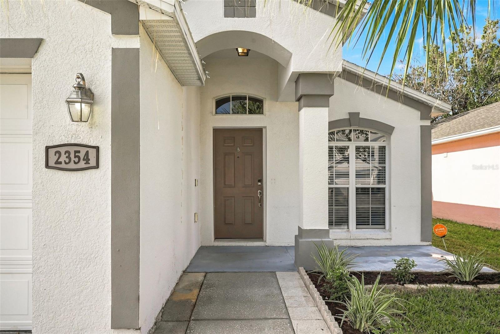 Photo 3 of Single family home for sale at 2354 Blue Sapphire Cir, Orlando, FL 32837 | MLS# S5158209 | Listing updated on 2026-09-25