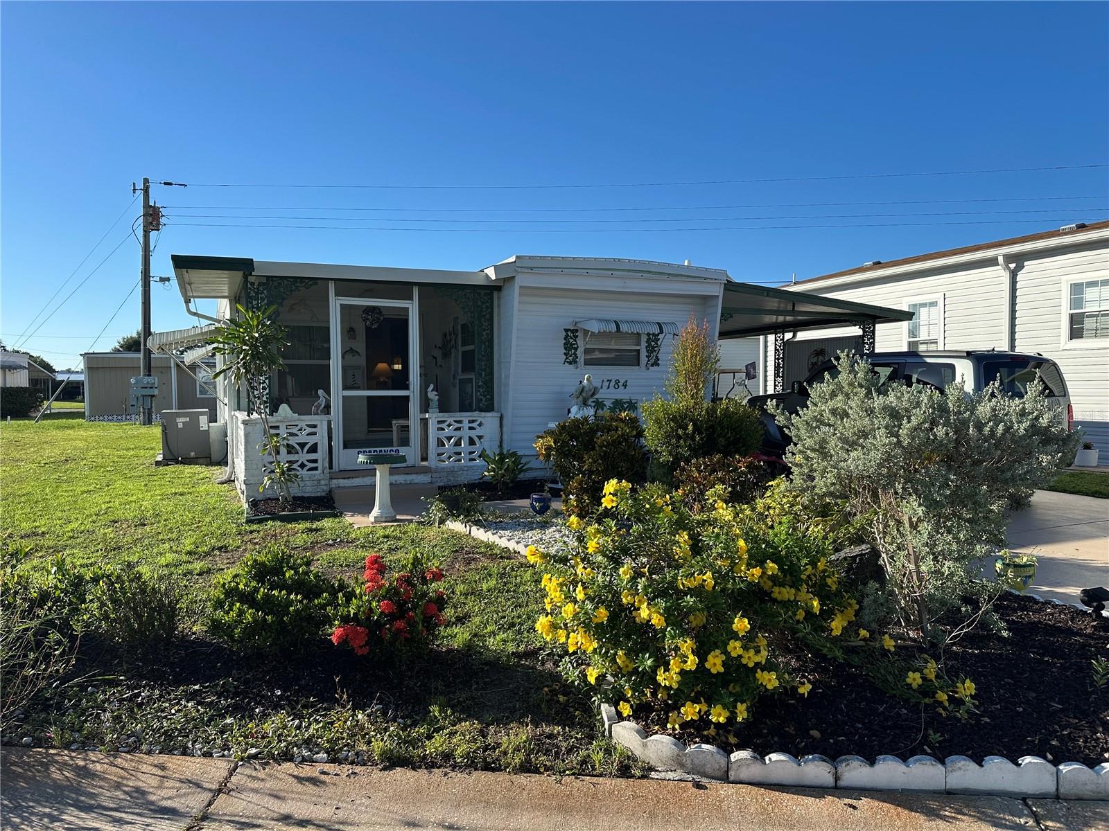 Photo 1 of Manufactured home for sale at 1784 Midlothian St, Sarasota, FL 34234 | MLS# A4707398 | Listing updated on 2026-10-09
