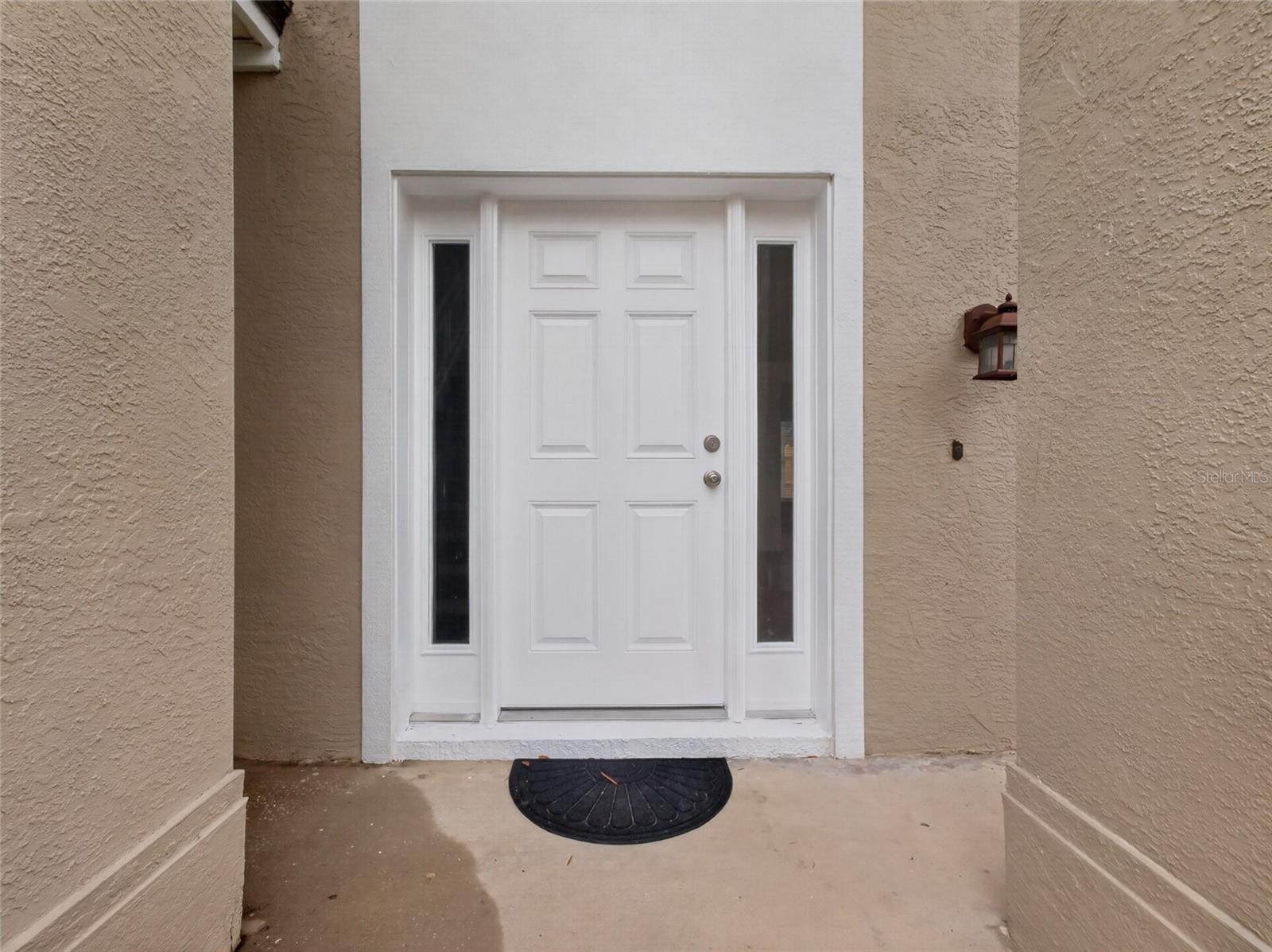 Photo 3 of Single family home for sale at 955 W Charing Cross Cir, Lake Mary, FL 32746 | MLS# O6445471 | Listing updated on 2026-10-08