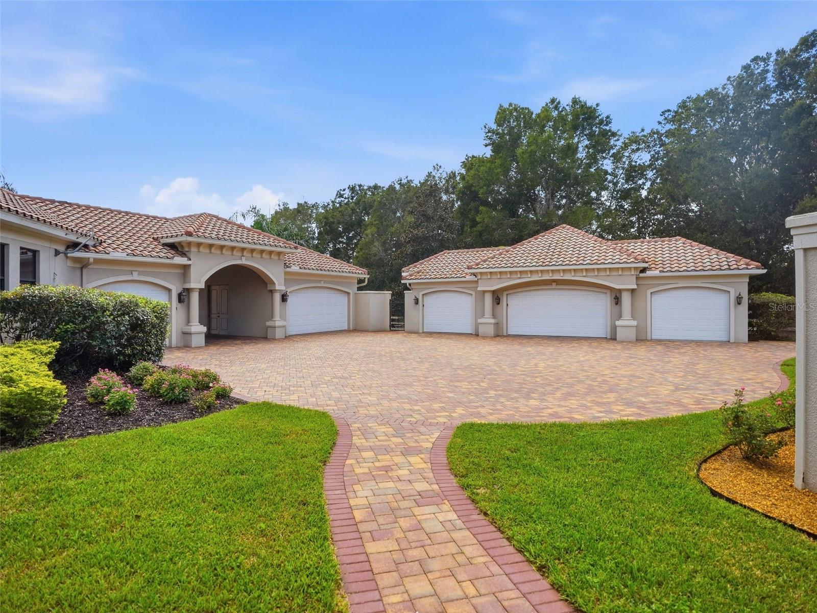 Photo 3 of Single family home for sale at 1450 Virginia Lee Cir, Brooksville, FL 34602 | MLS# TB8559261 | Listing updated on 2026-10-23