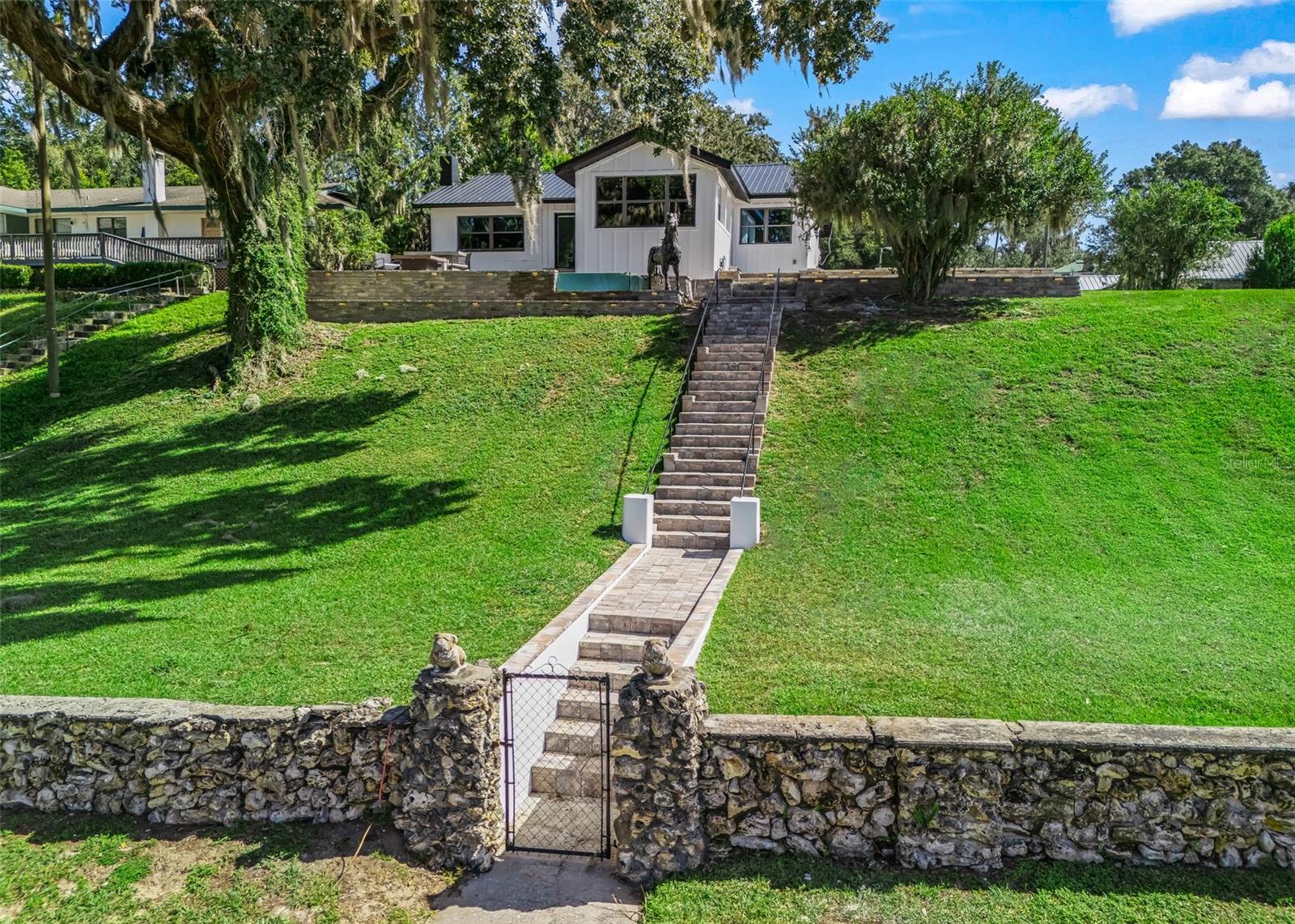 Photo 3 of Single family home for sale at 14573 SE 139th Place, Ocklawaha, FL 32179 | MLS# G5119361 | Listing updated on 2026-10-26